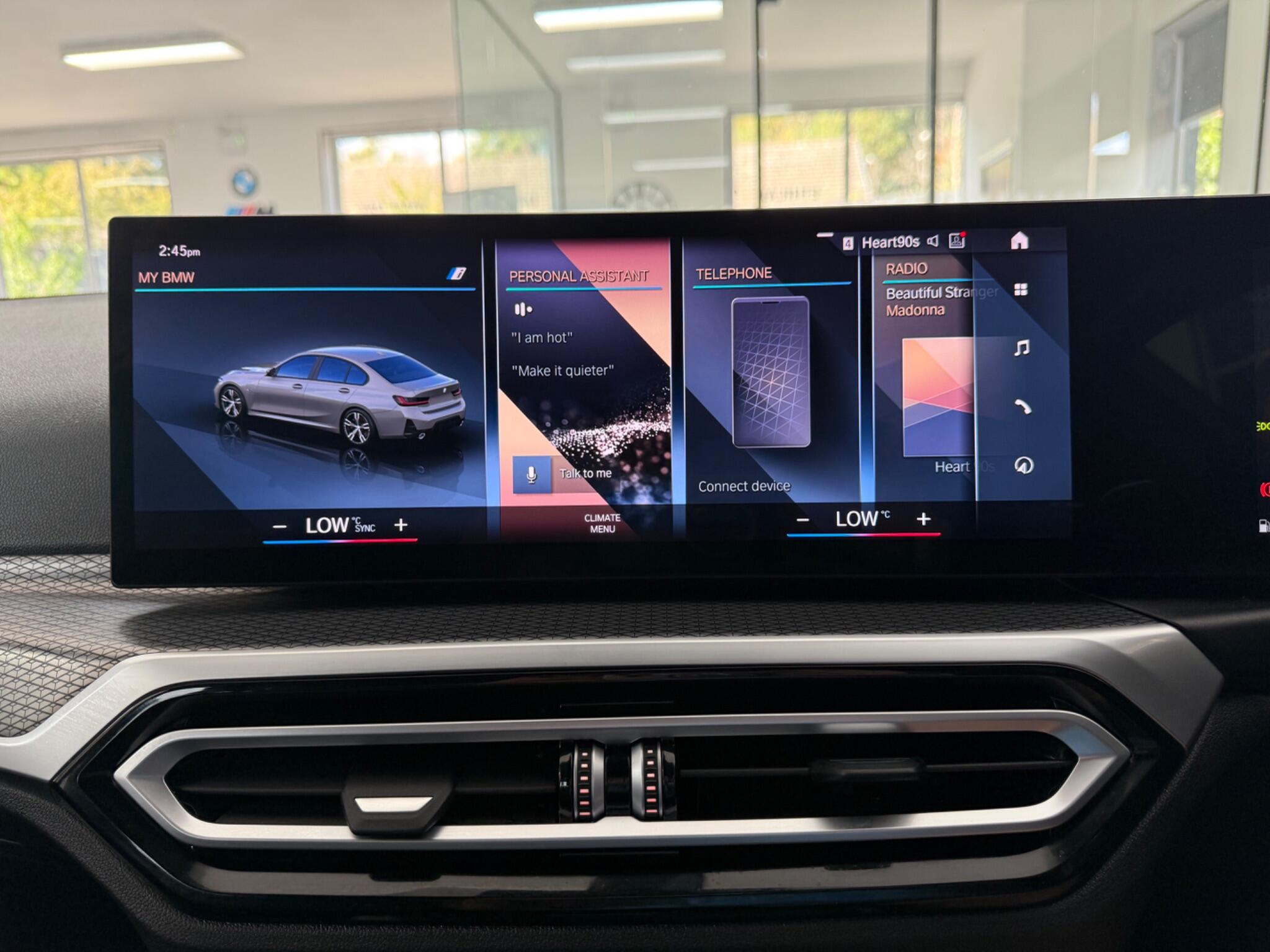 BMW 3 Series view 17
