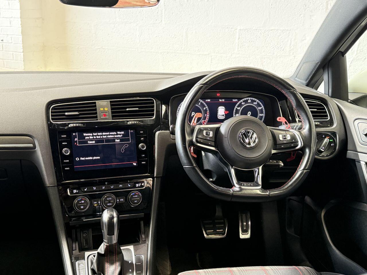 Volkswagen Golf view 32