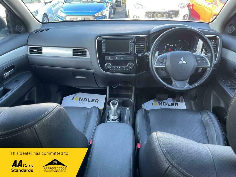 2014 Mitsubishi Outlander image 47