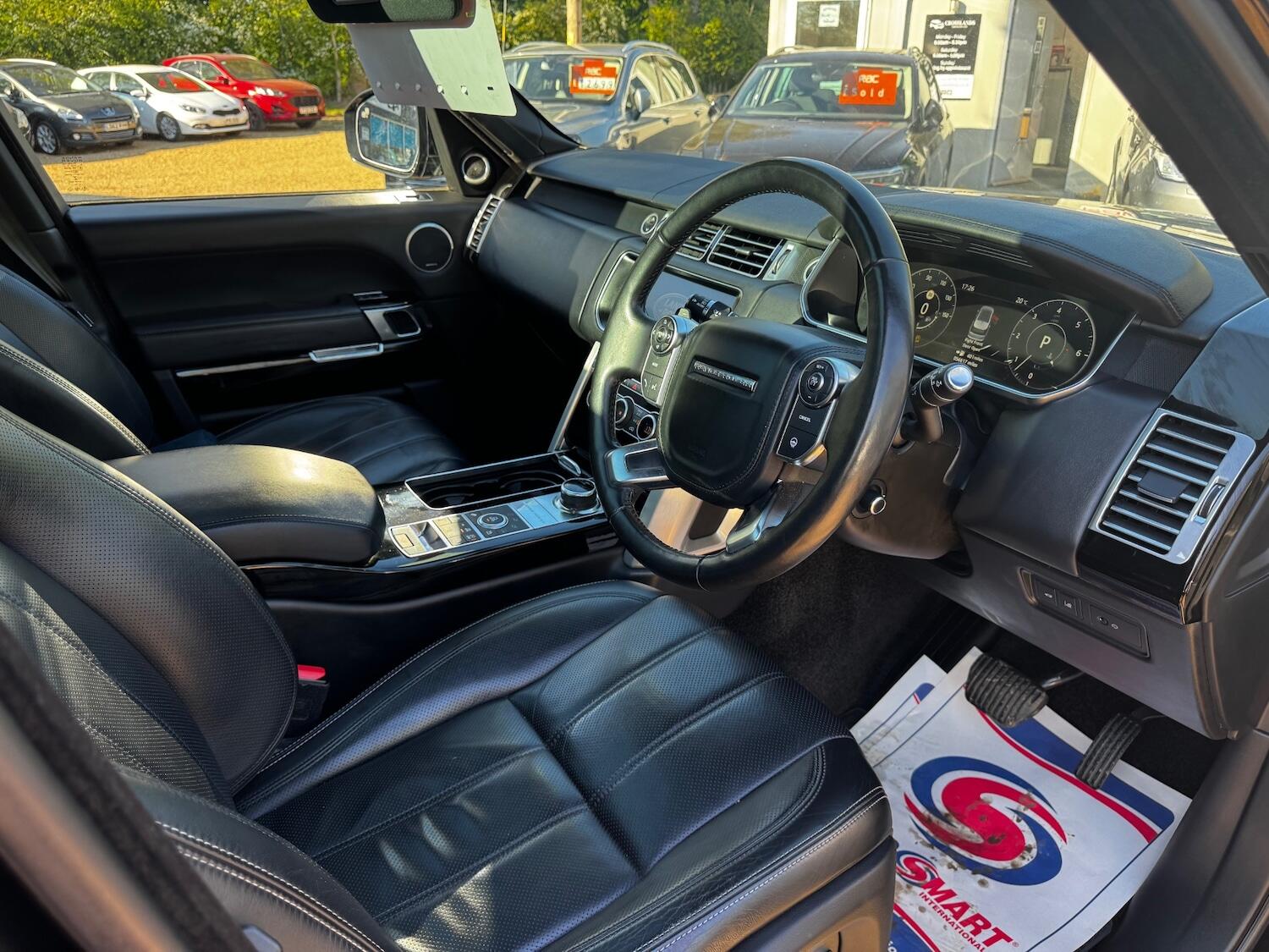 Land Rover Range Rover view 25