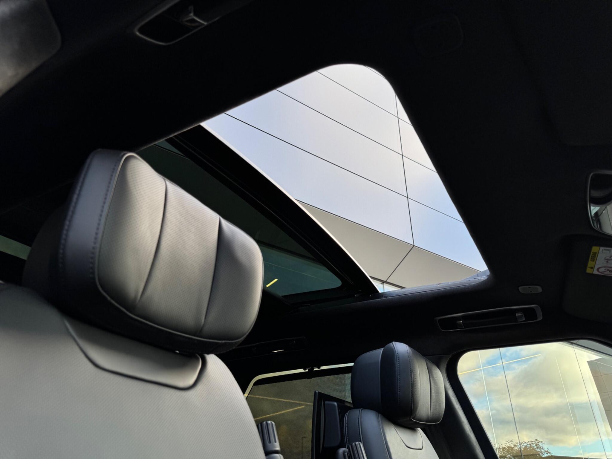 Land Rover Range Rover Sport view 15