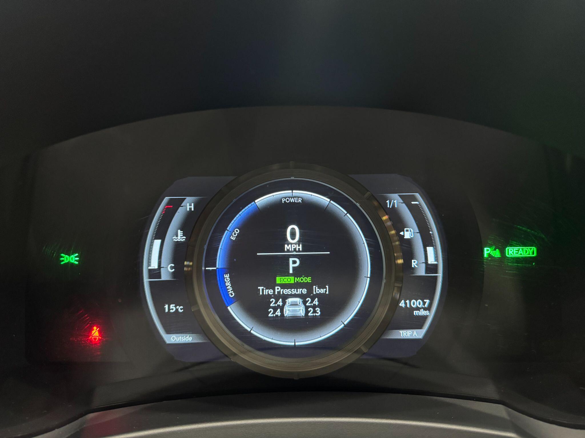 Lexus RC view 33
