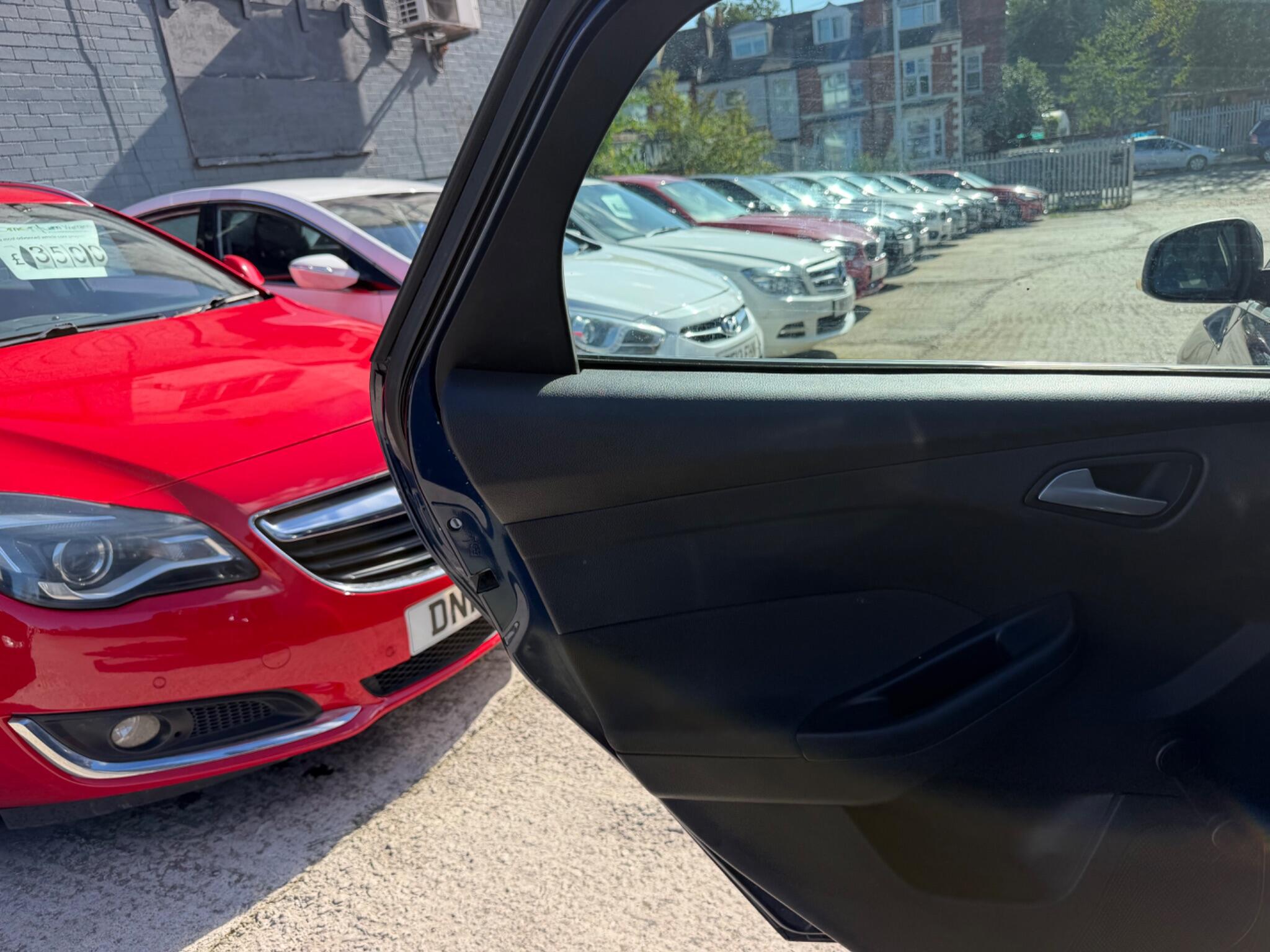Ford Focus view 25