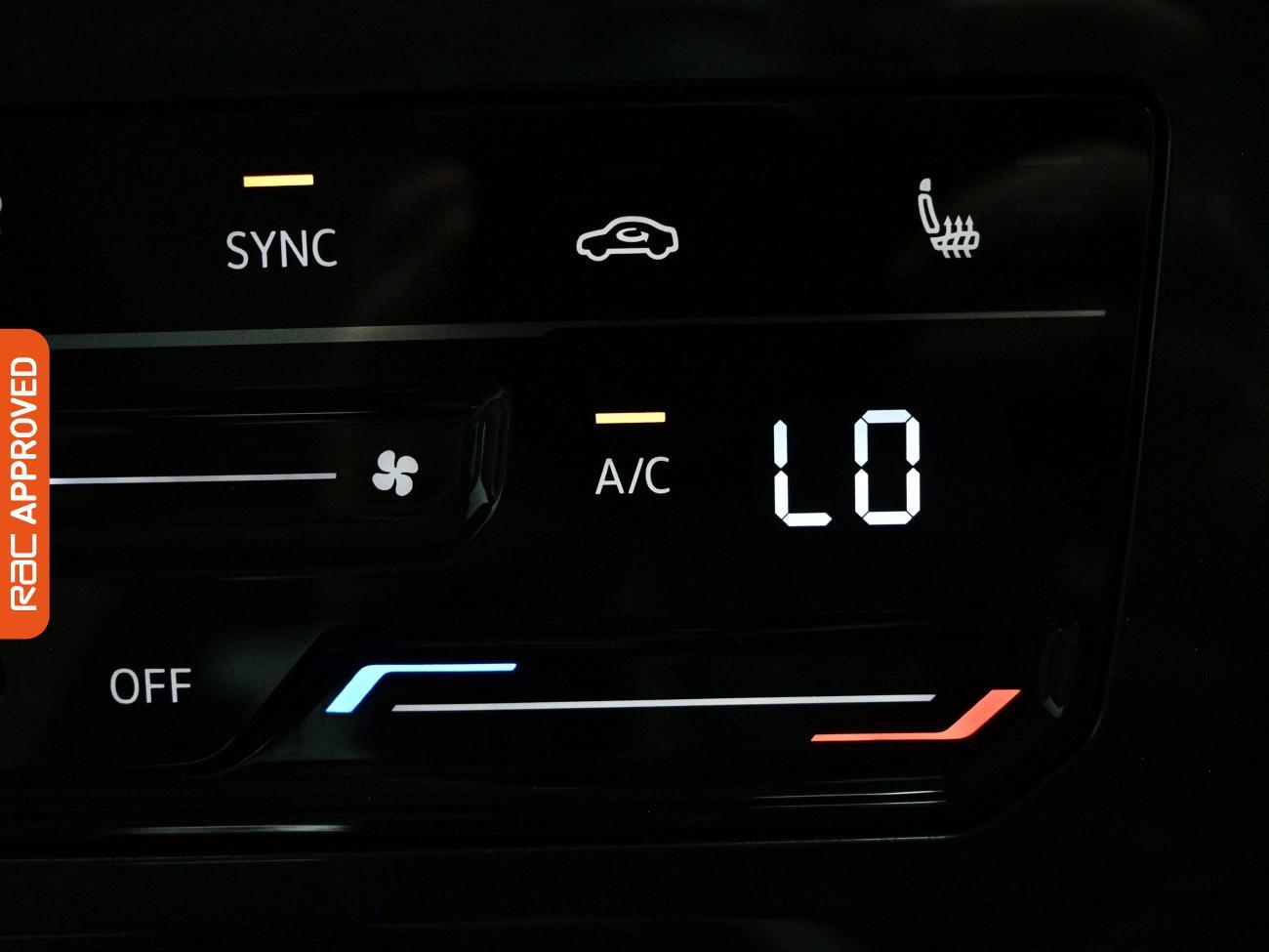 Volkswagen Tiguan view 22