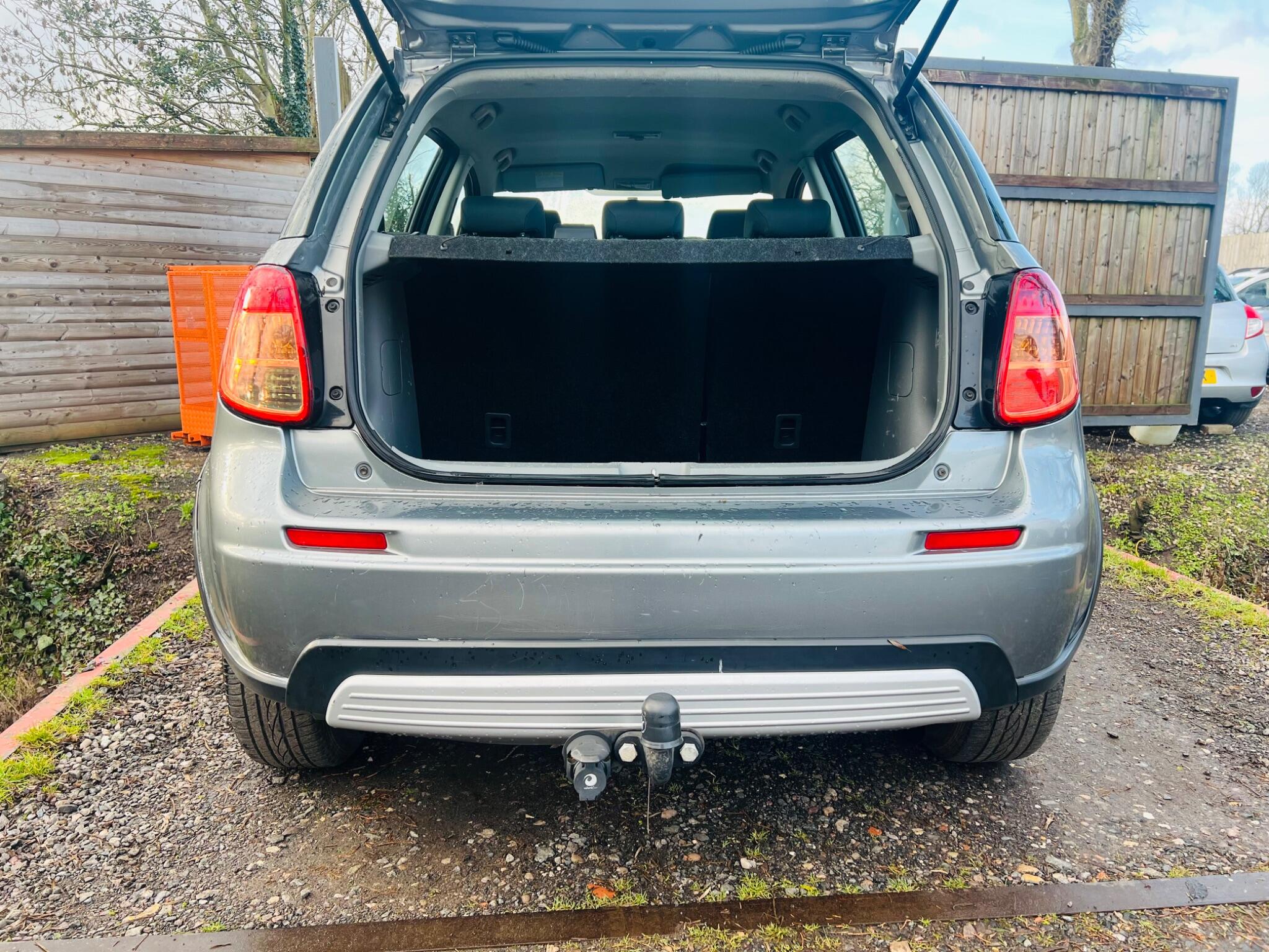 2009 Suzuki SX4 2.0 DDiS SZ5 4Grip Euro 5 5dr • 134,810 miles image 18