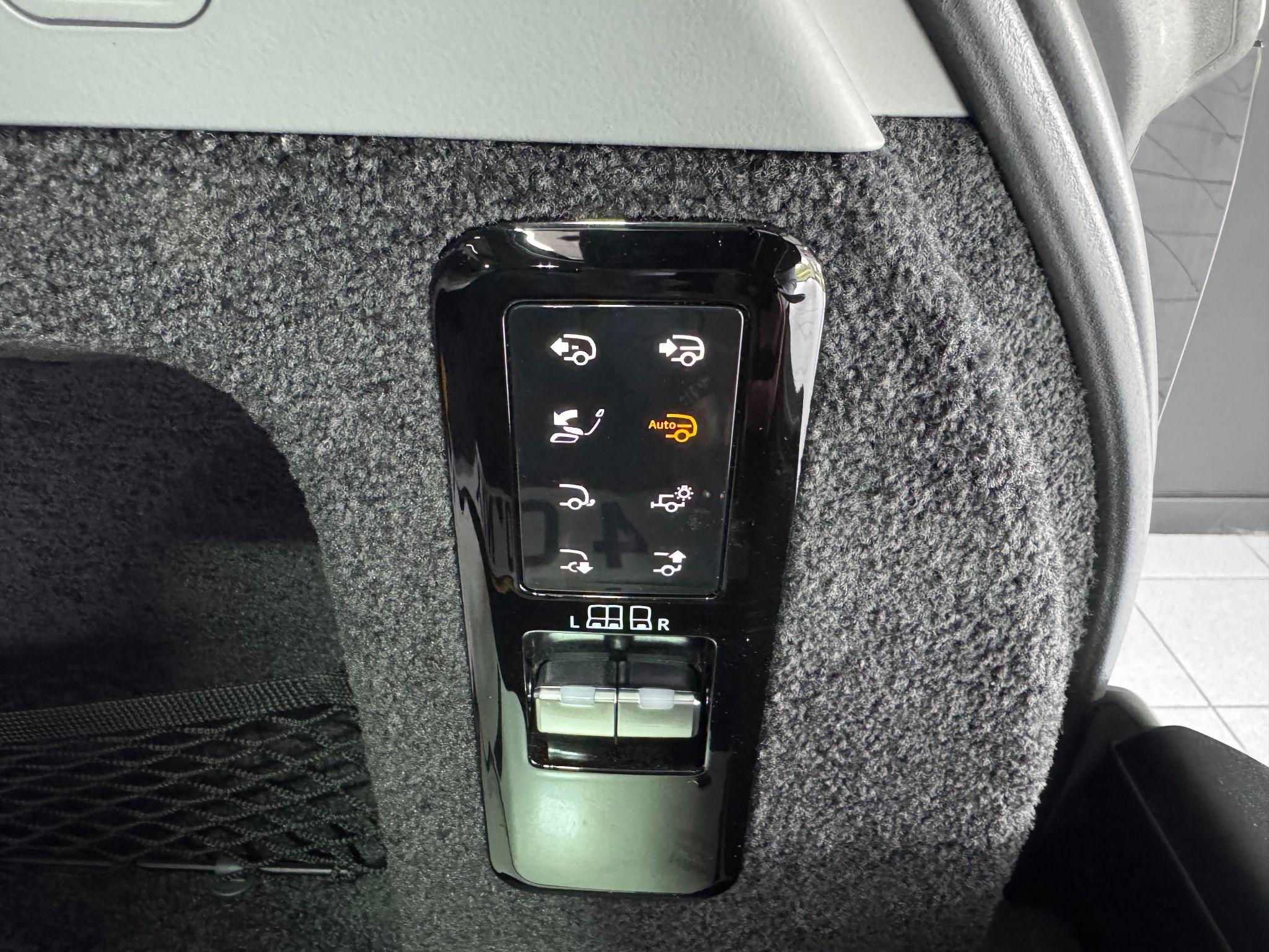 Land Rover Range Rover view 41