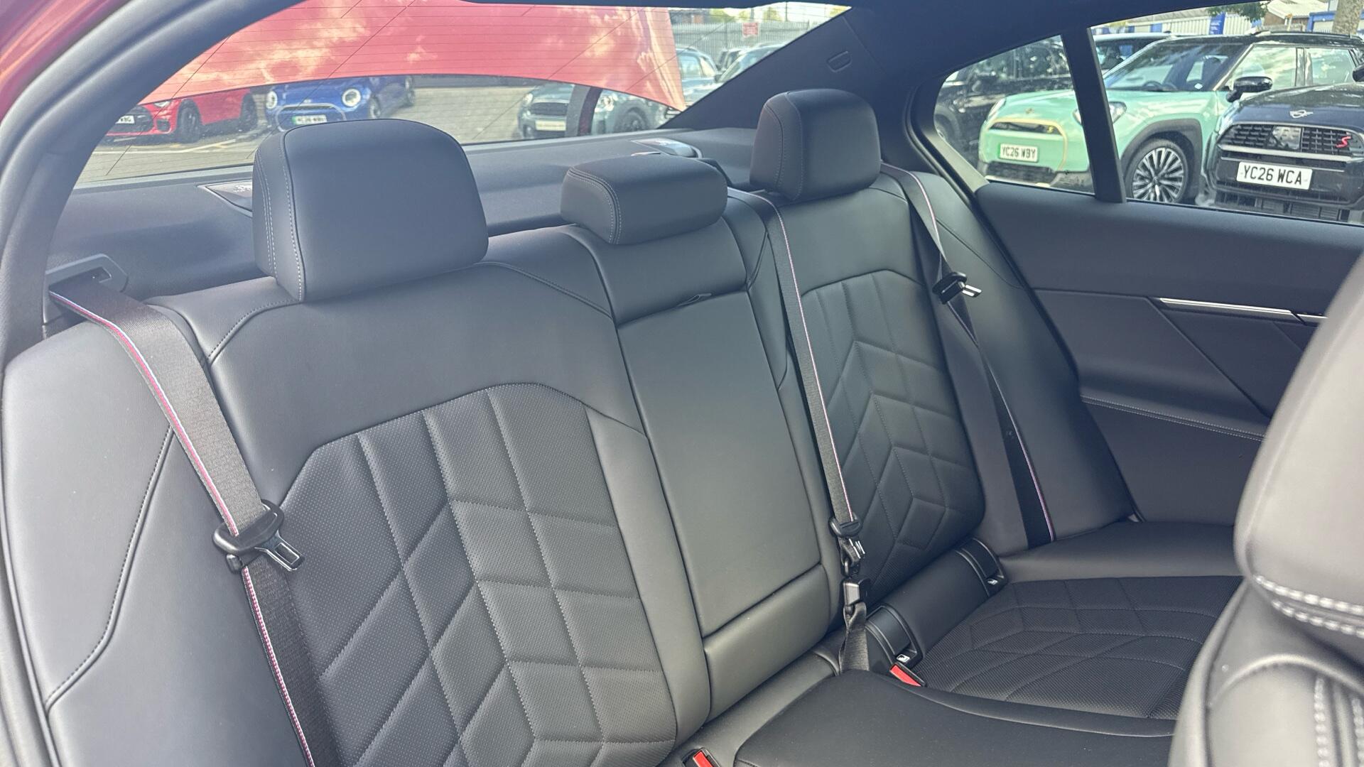 BMW i5 view 12
