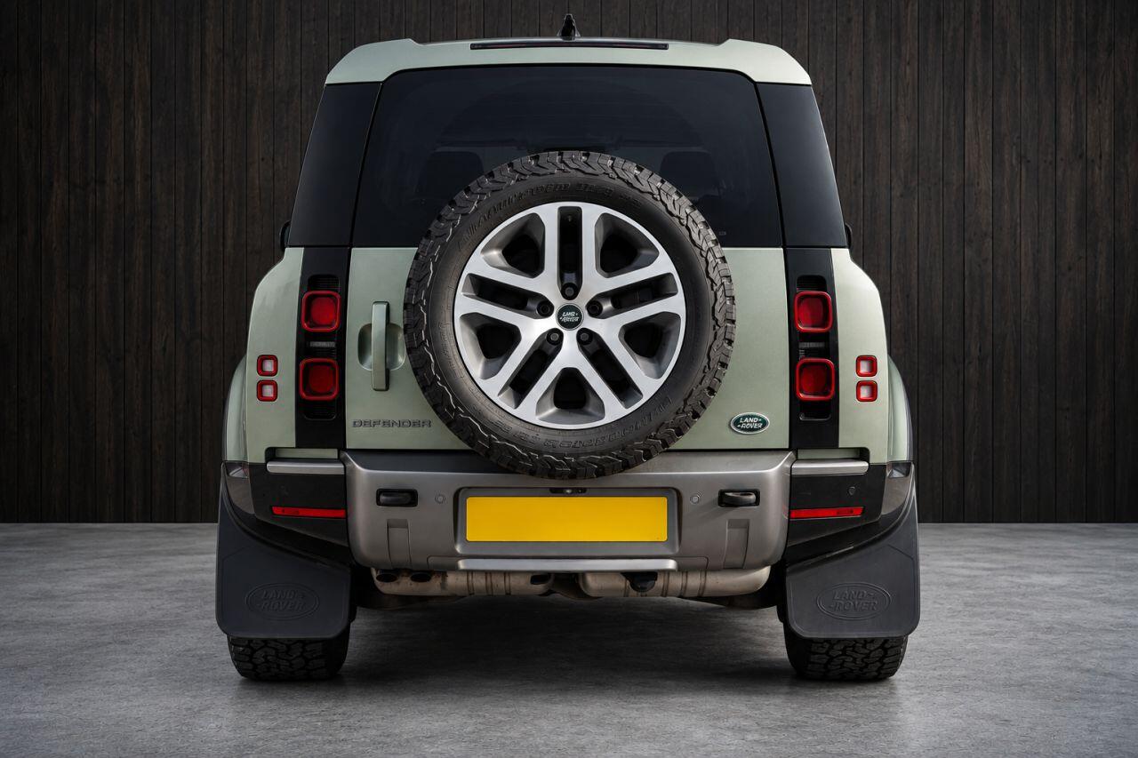 Land Rover Defender view 13