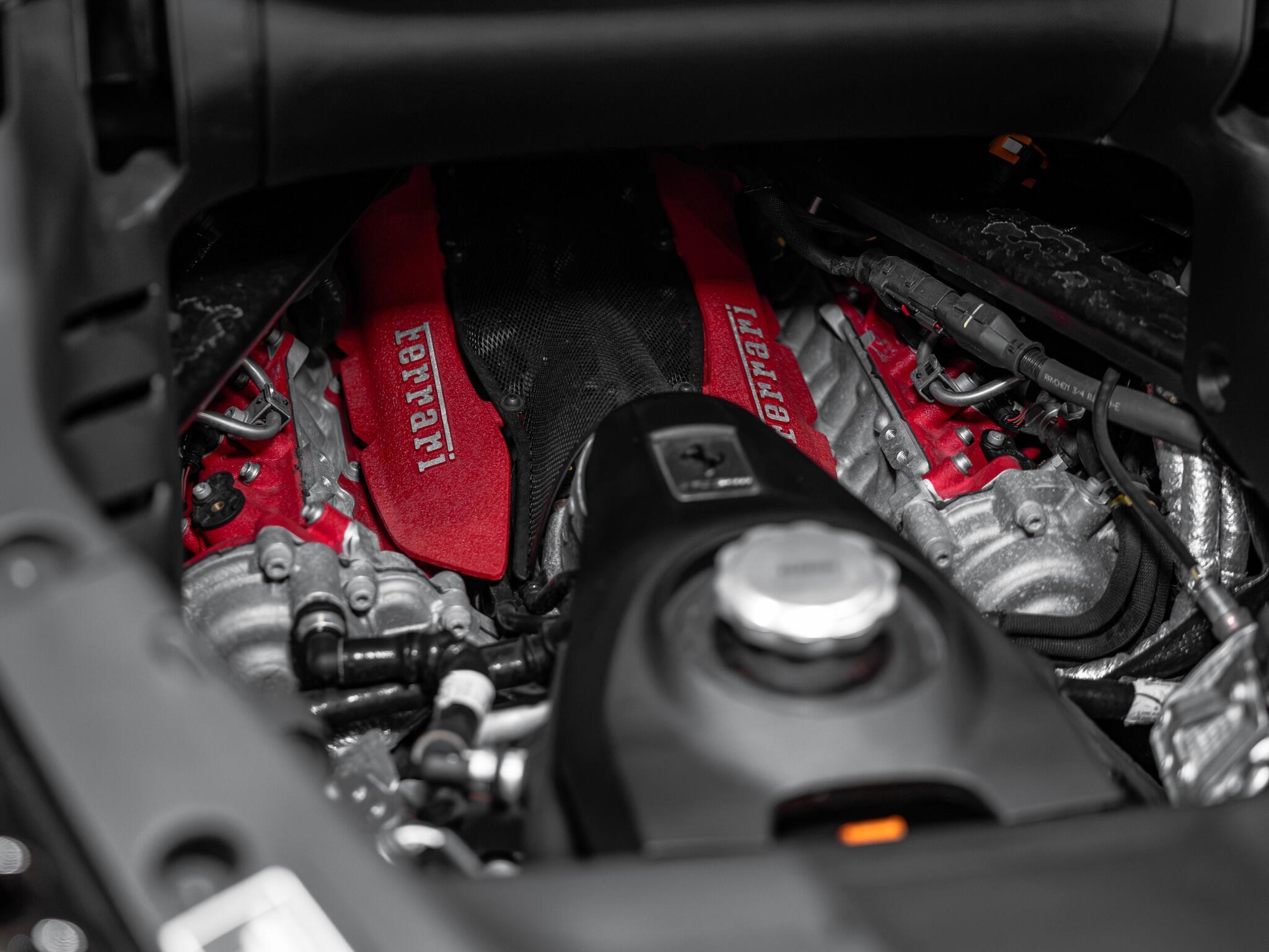 Ferrari SF90 Stradale view 31