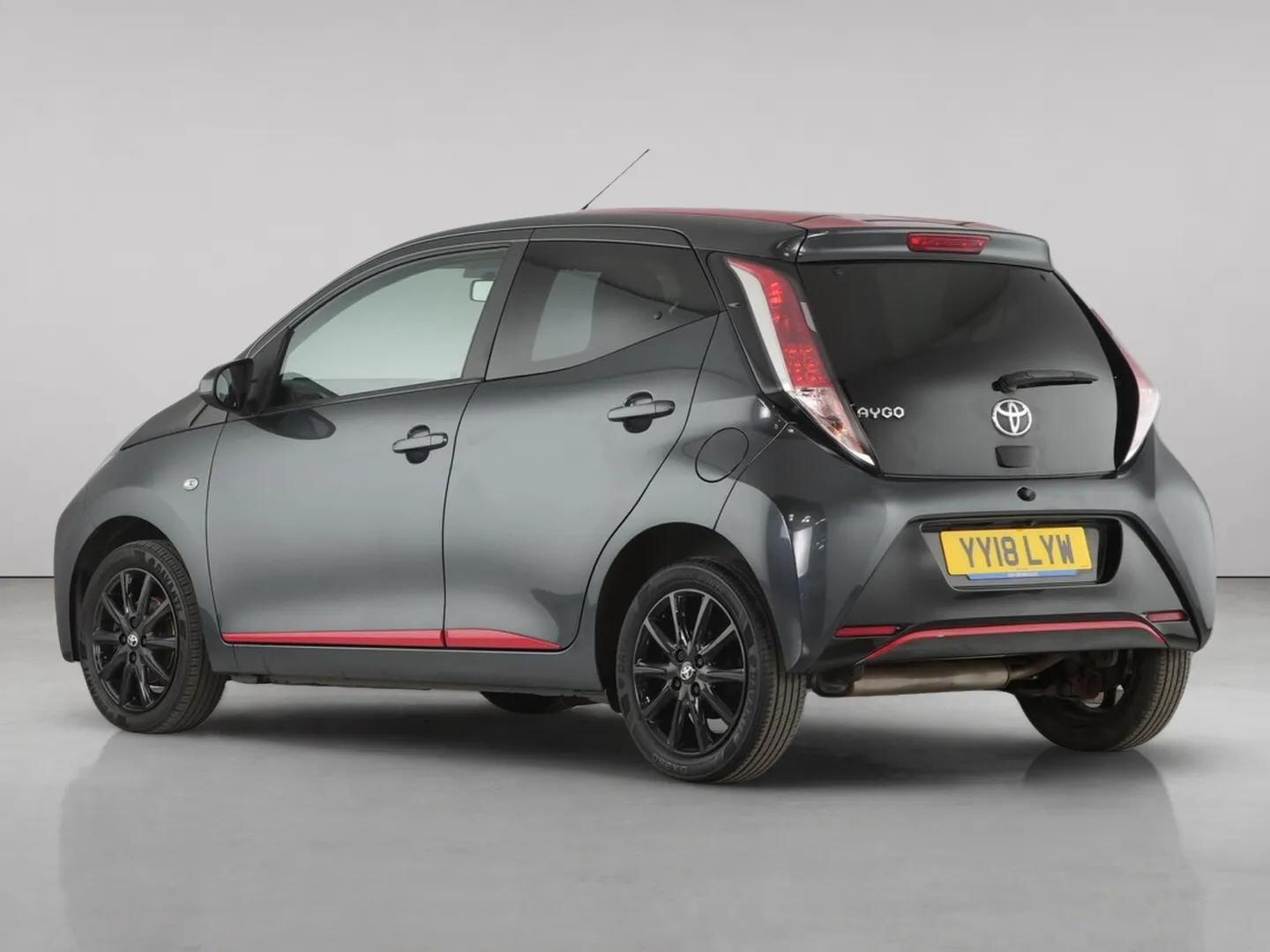 Toyota Aygo view 9
