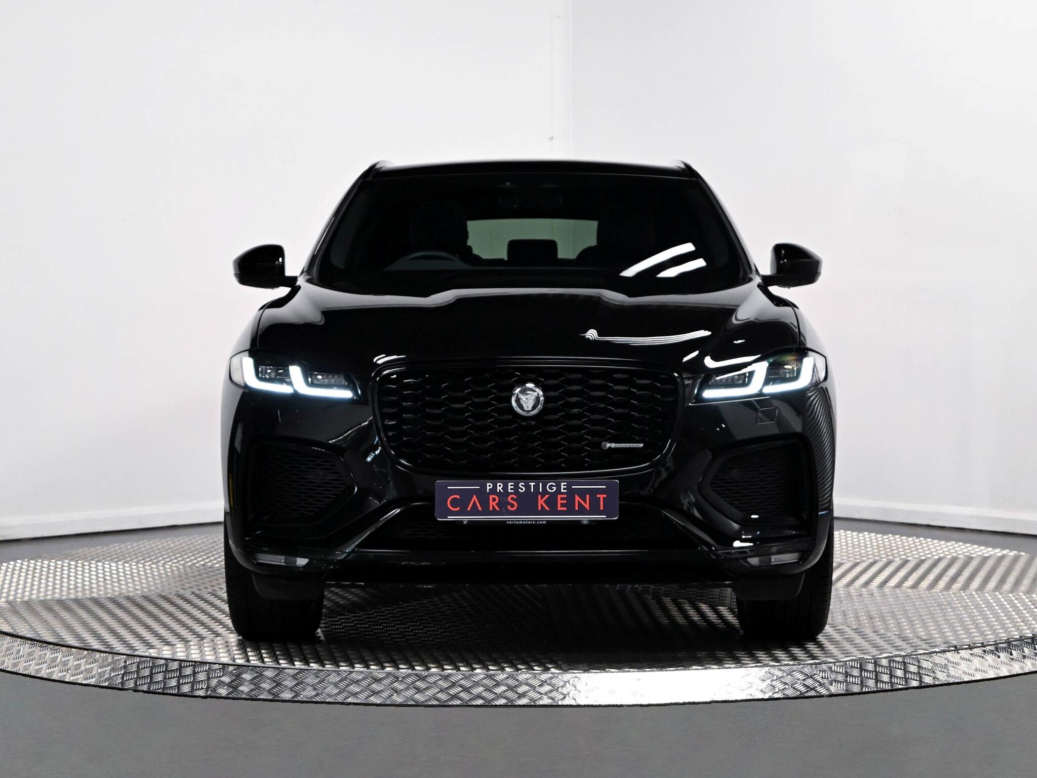 Jaguar F-Pace view 37