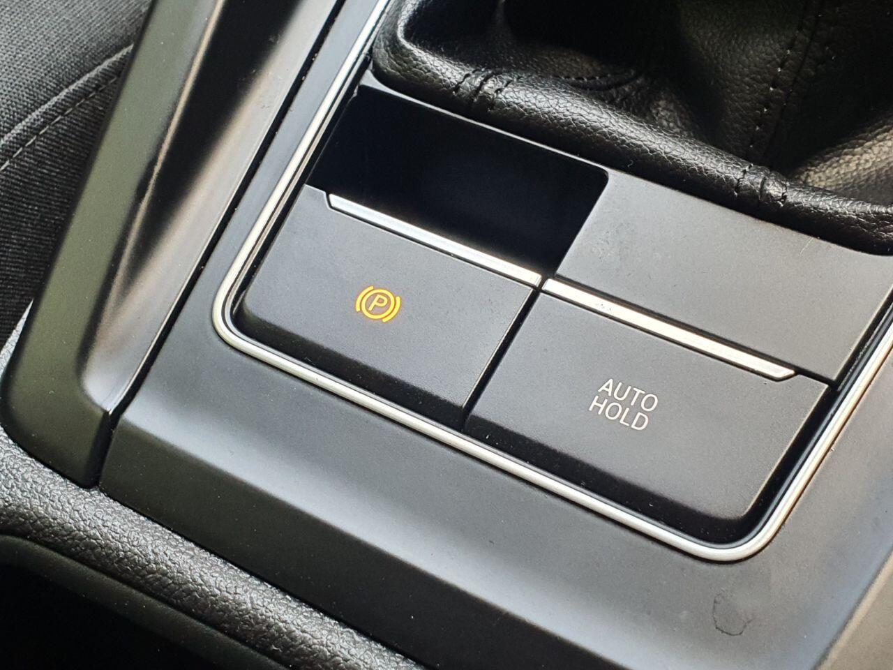Volkswagen Golf view 35