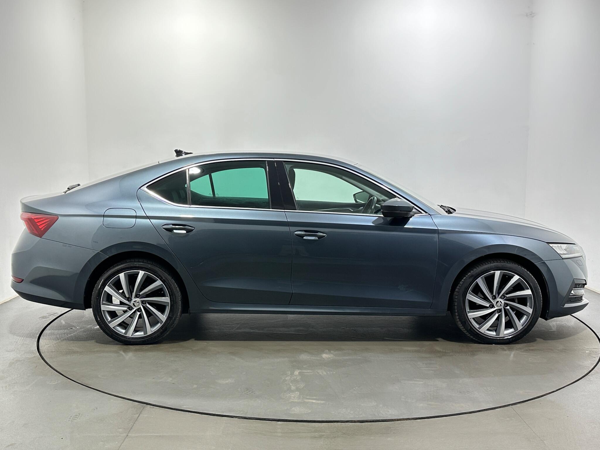 Skoda Octavia view 9