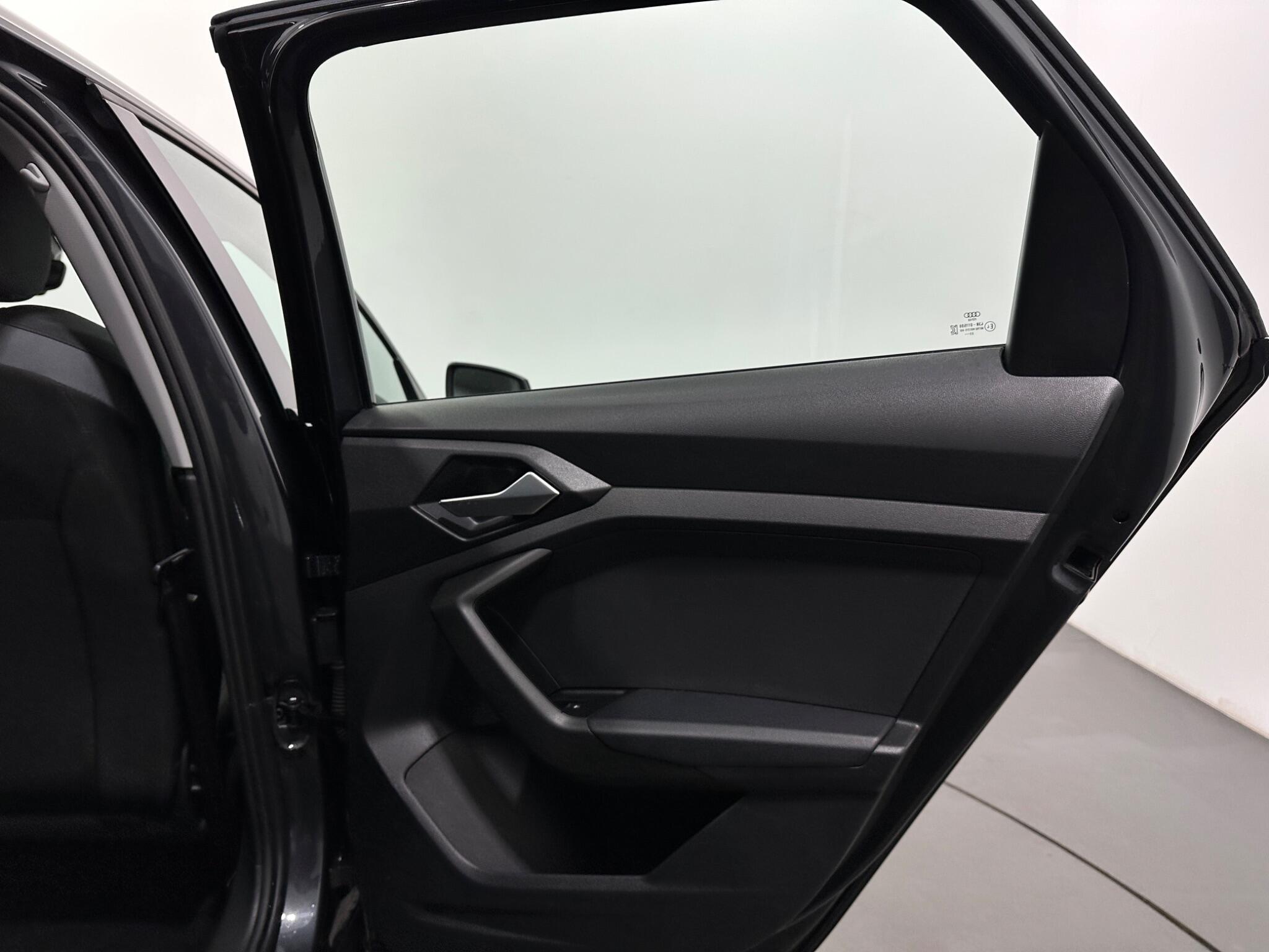 Audi A1 view 41