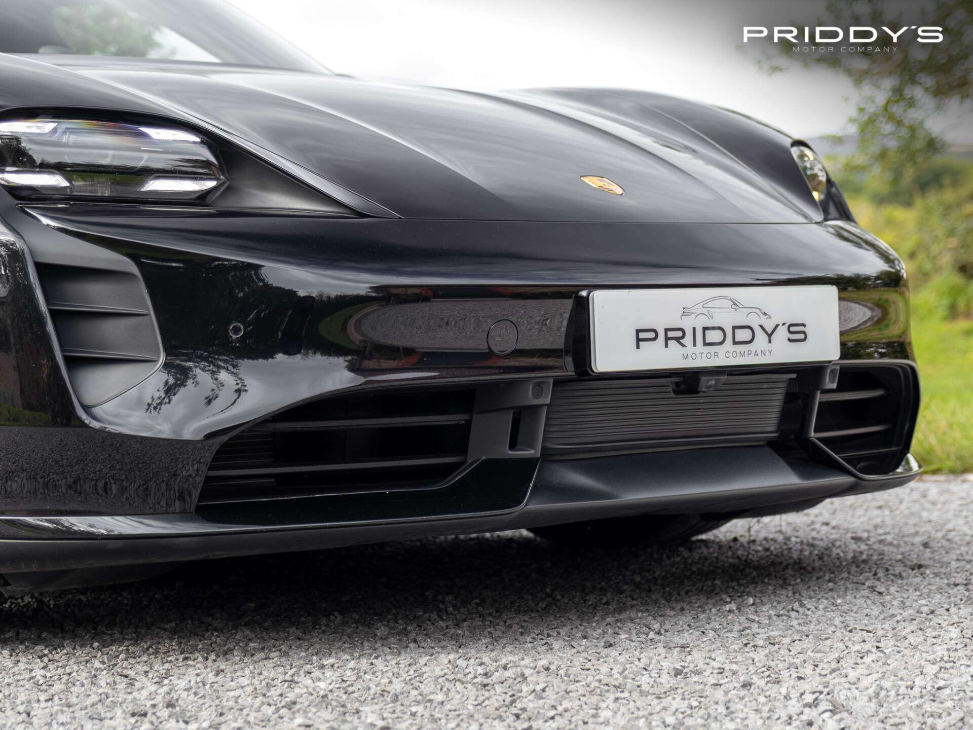 Porsche Taycan view 45
