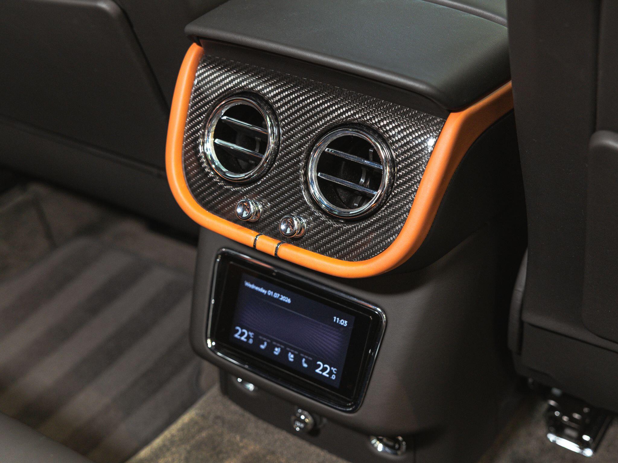 Bentley Bentayga view 46