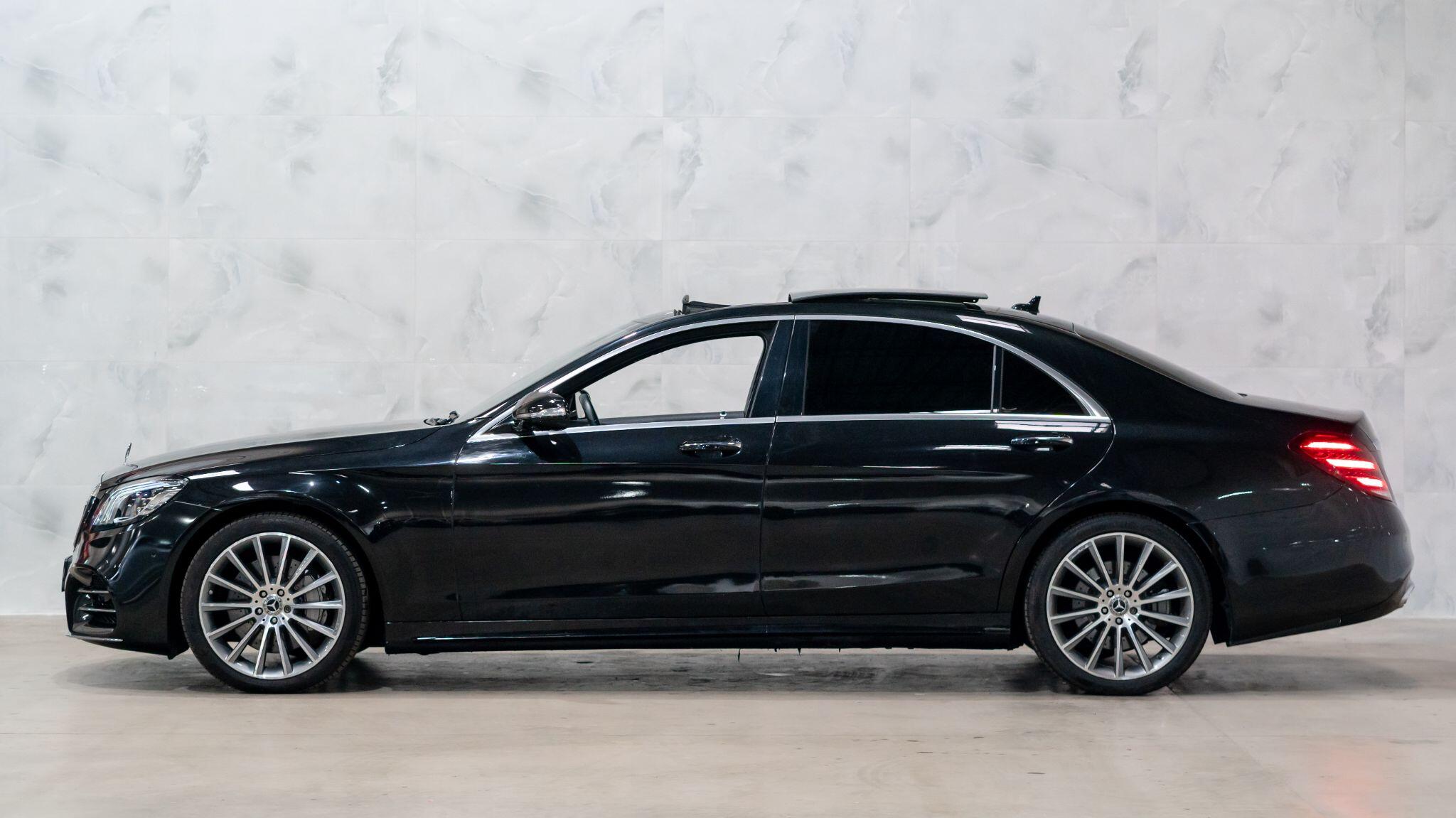 Mercedes-Benz S-Class view 5