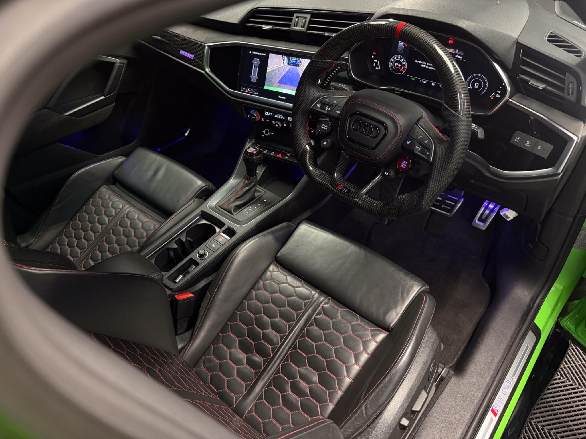 Audi RS Q3 view 24
