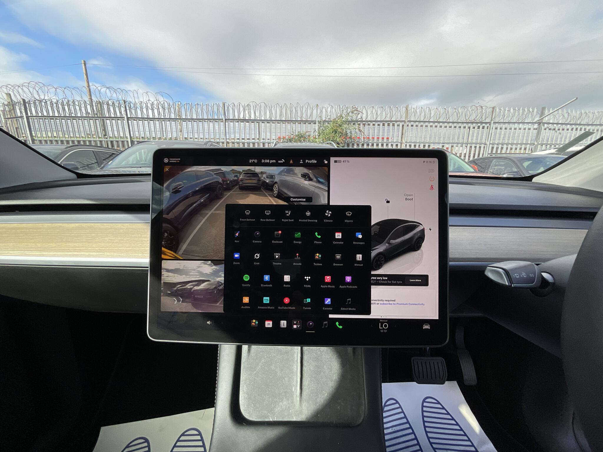 Tesla Model Y view 27