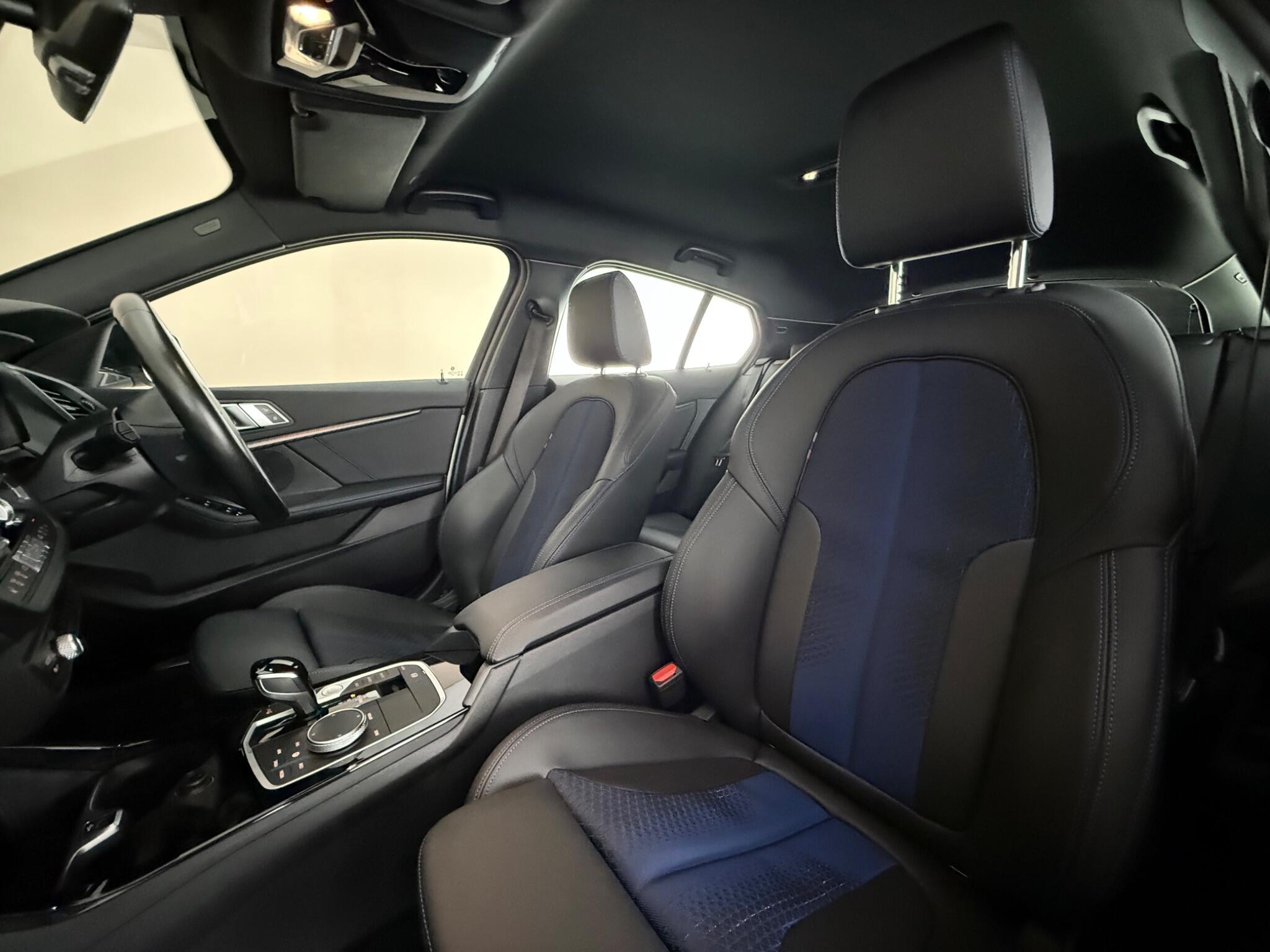 BMW 1 Series view 28