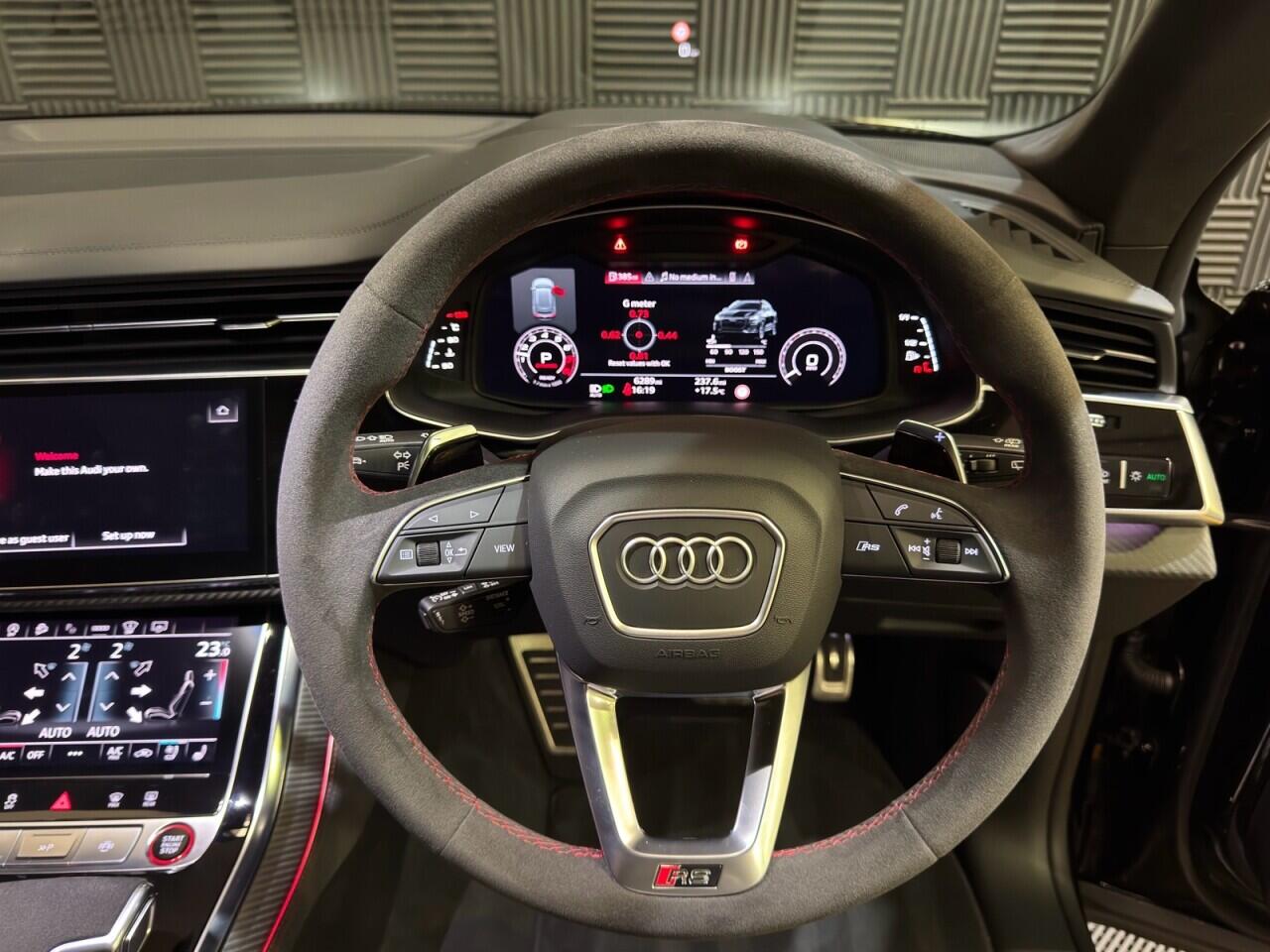 Audi RSQ8 view 9