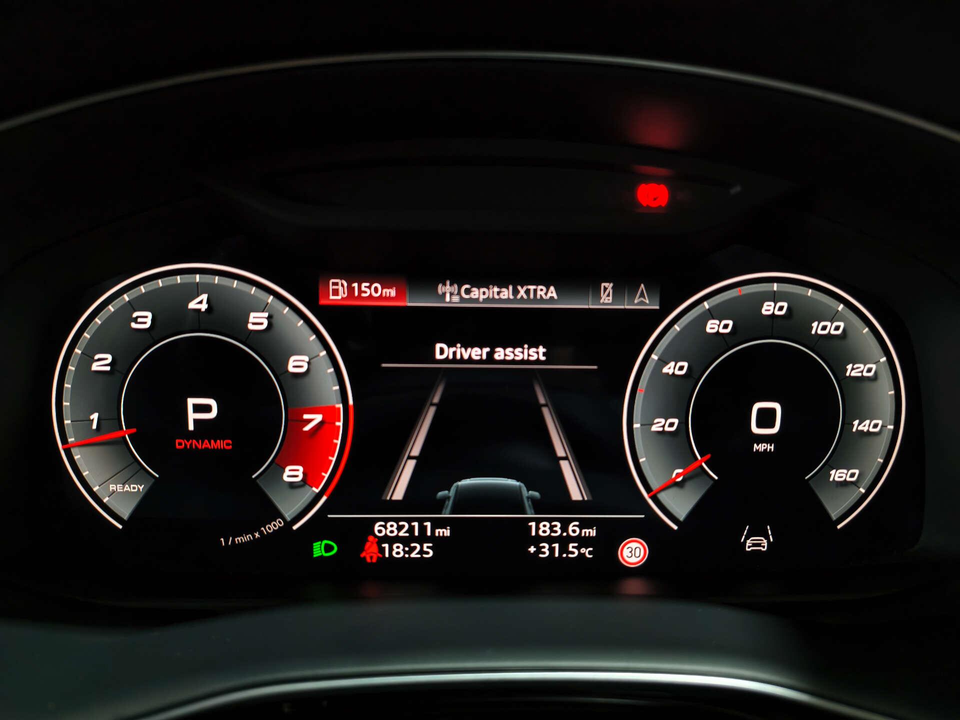 Audi SQ7 view 36