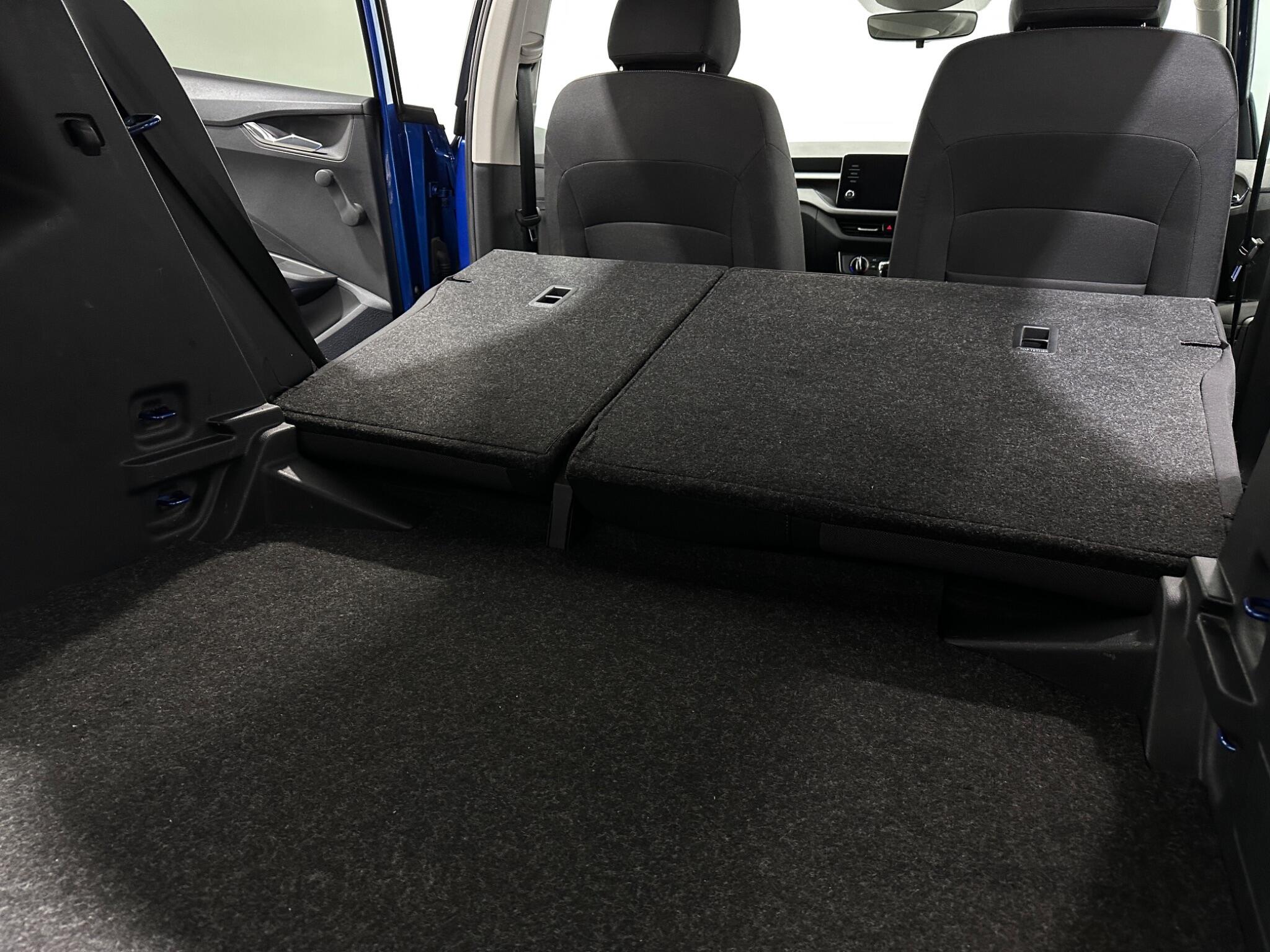 Skoda Fabia view 44