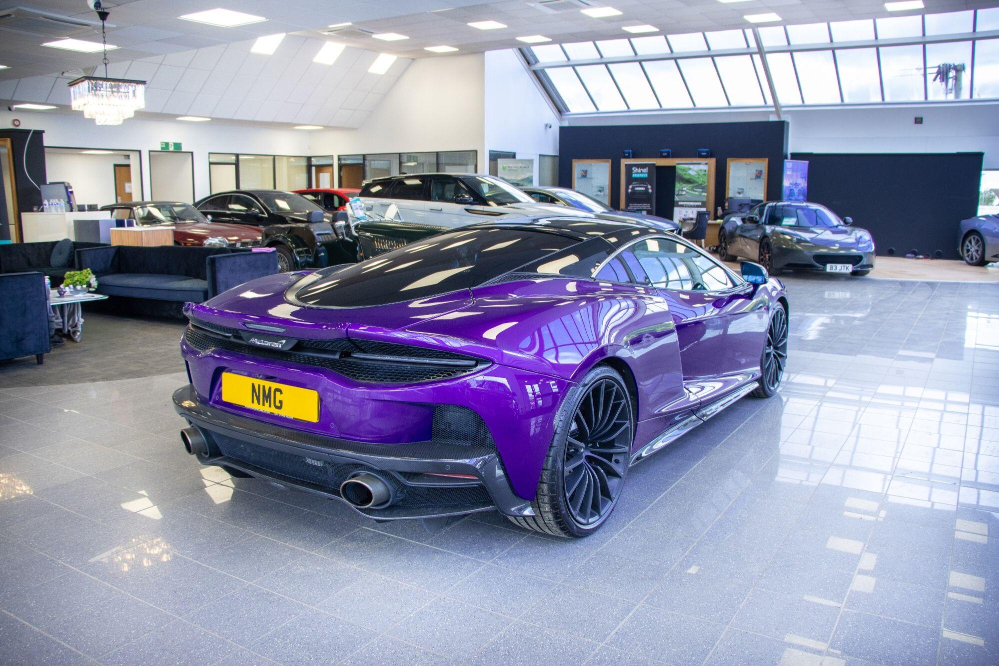 Mclaren GT view 12
