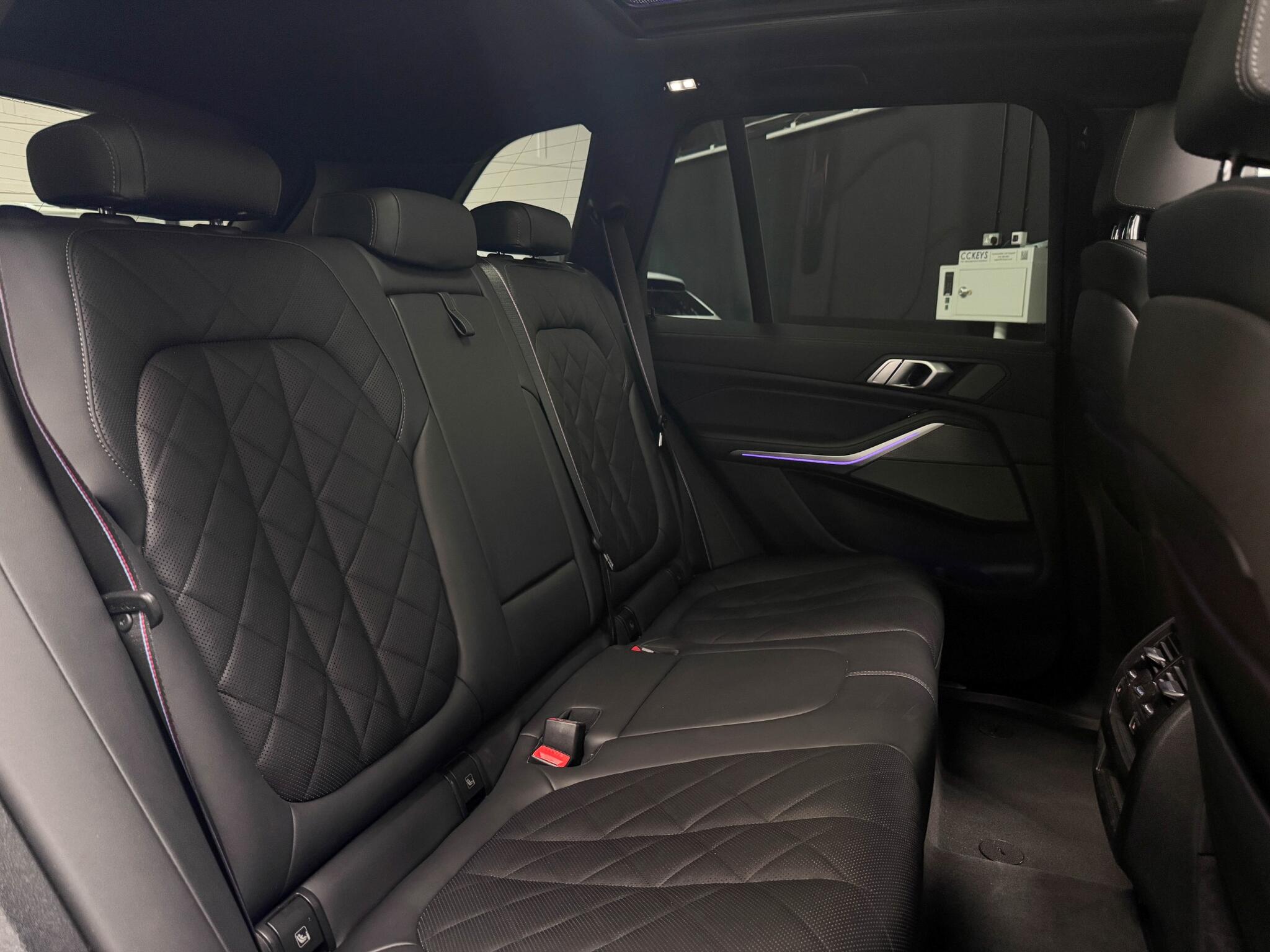 BMW X5 view 27