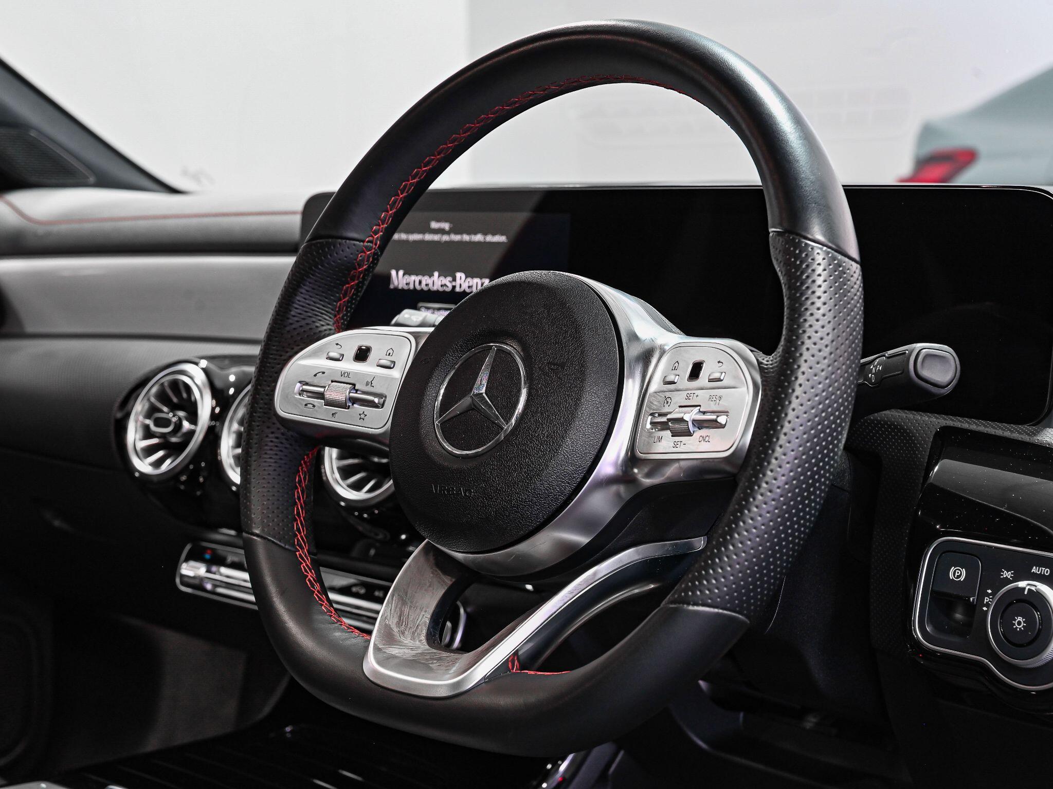 Mercedes-Benz Cla view 8