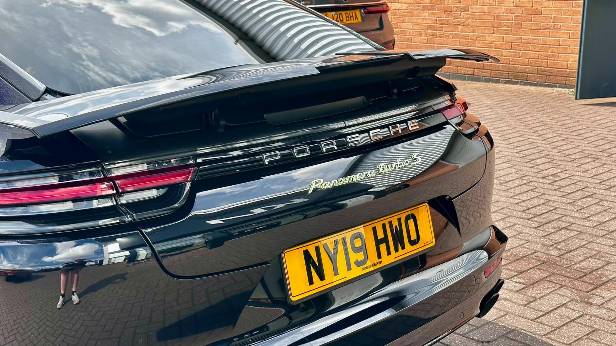 Porsche Panamera view 16