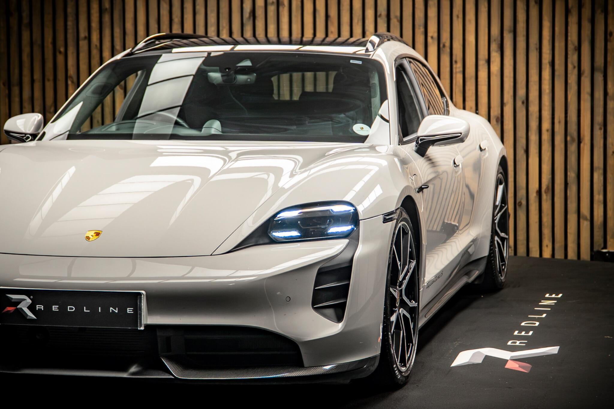 Porsche Taycan view 13
