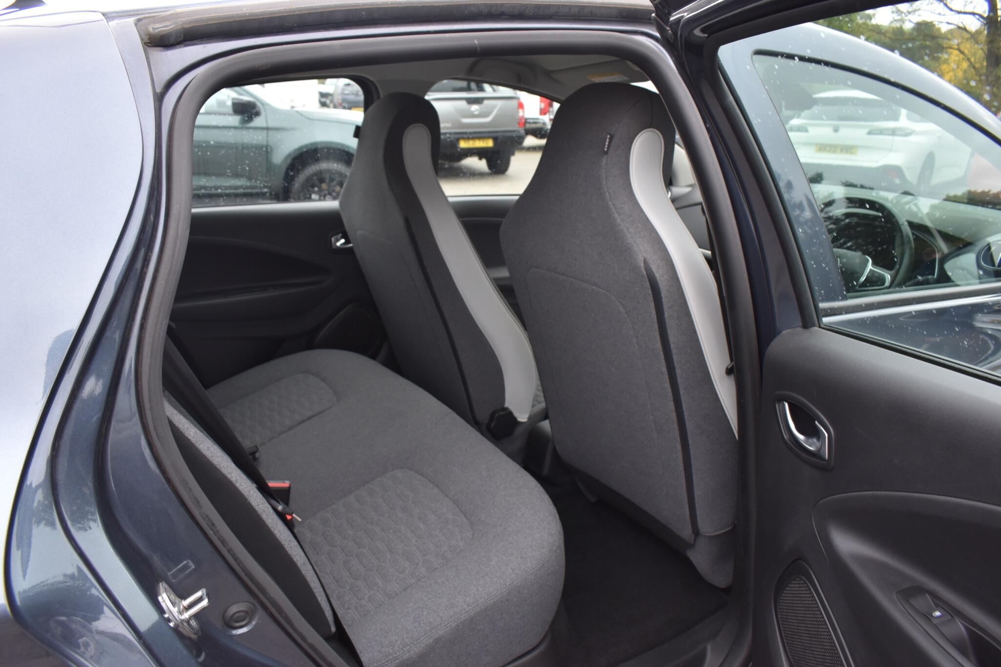 Zoe - R110 EV50 52kWh Iconic Auto 5dr (Rapid Charge) - Image 14