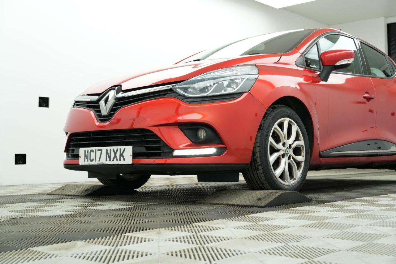 Renault Clio view 6