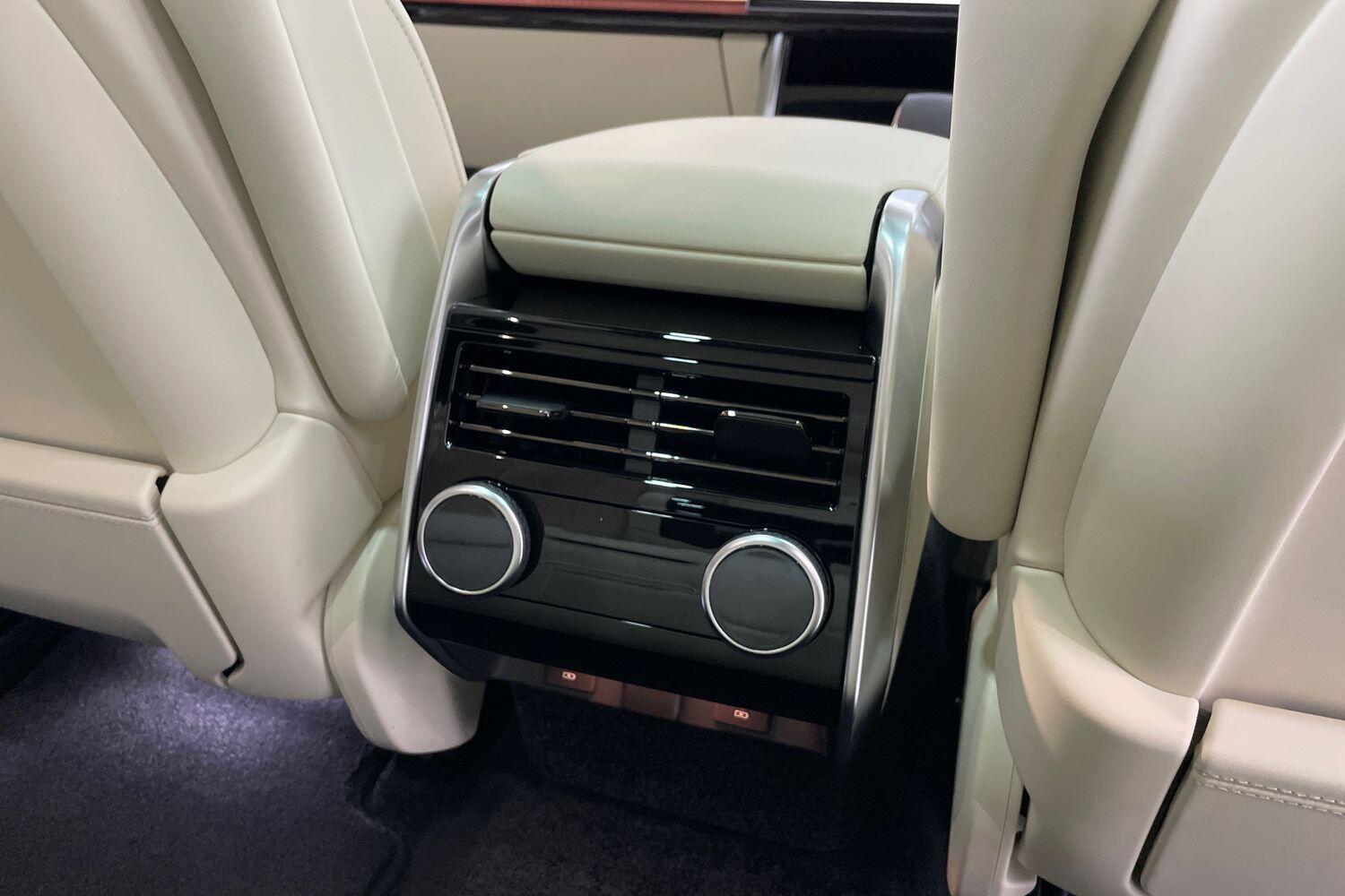 Land Rover Range Rover view 16