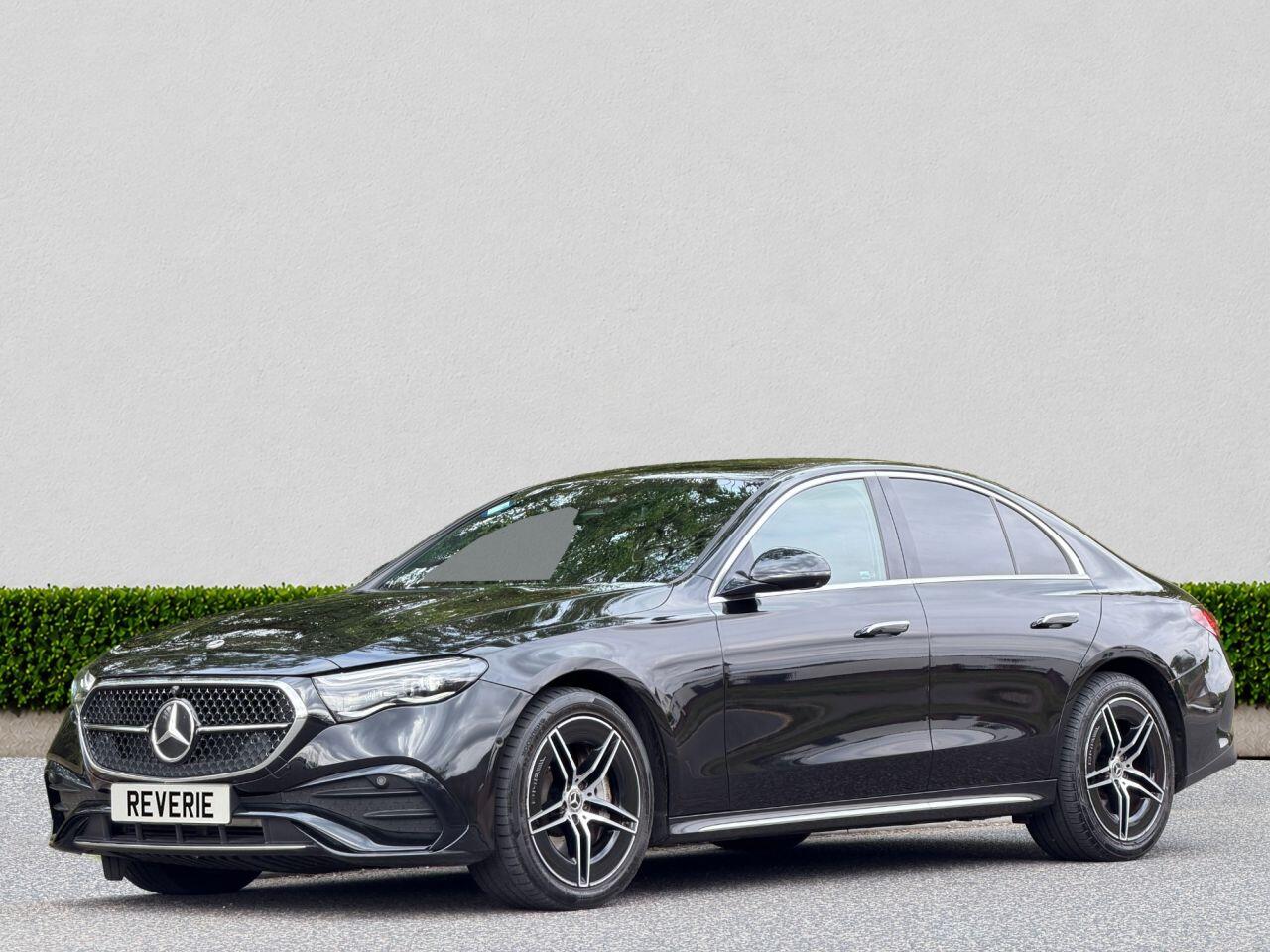 Mercedes-Benz E-Class view 3