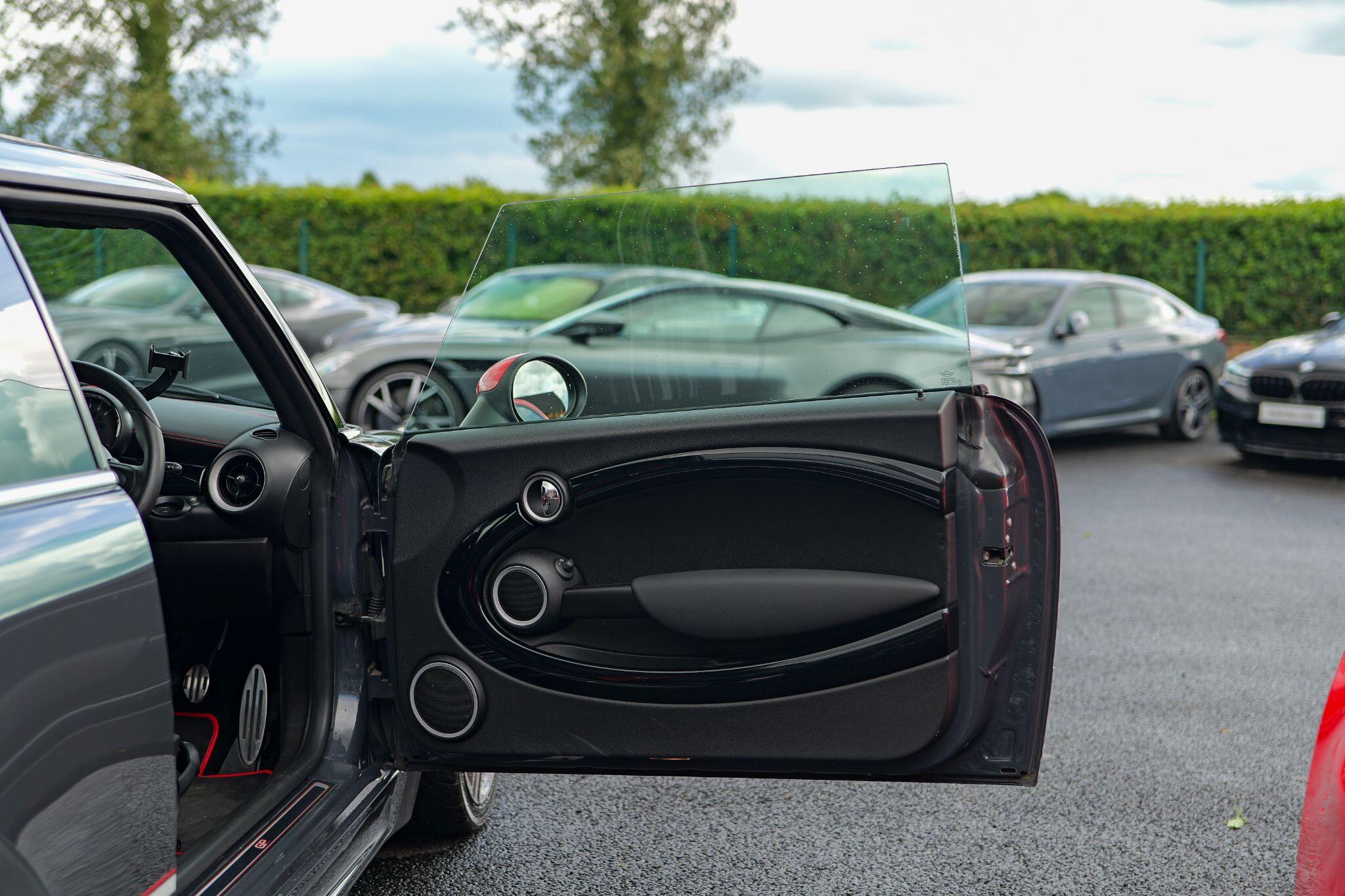 Mini Cooper view 22
