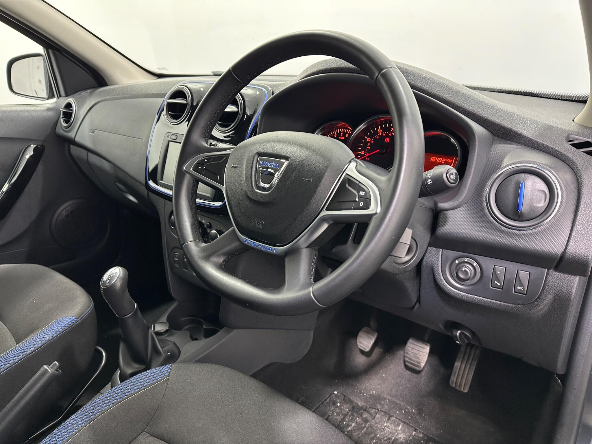 Dacia Sandero Stepway view 11