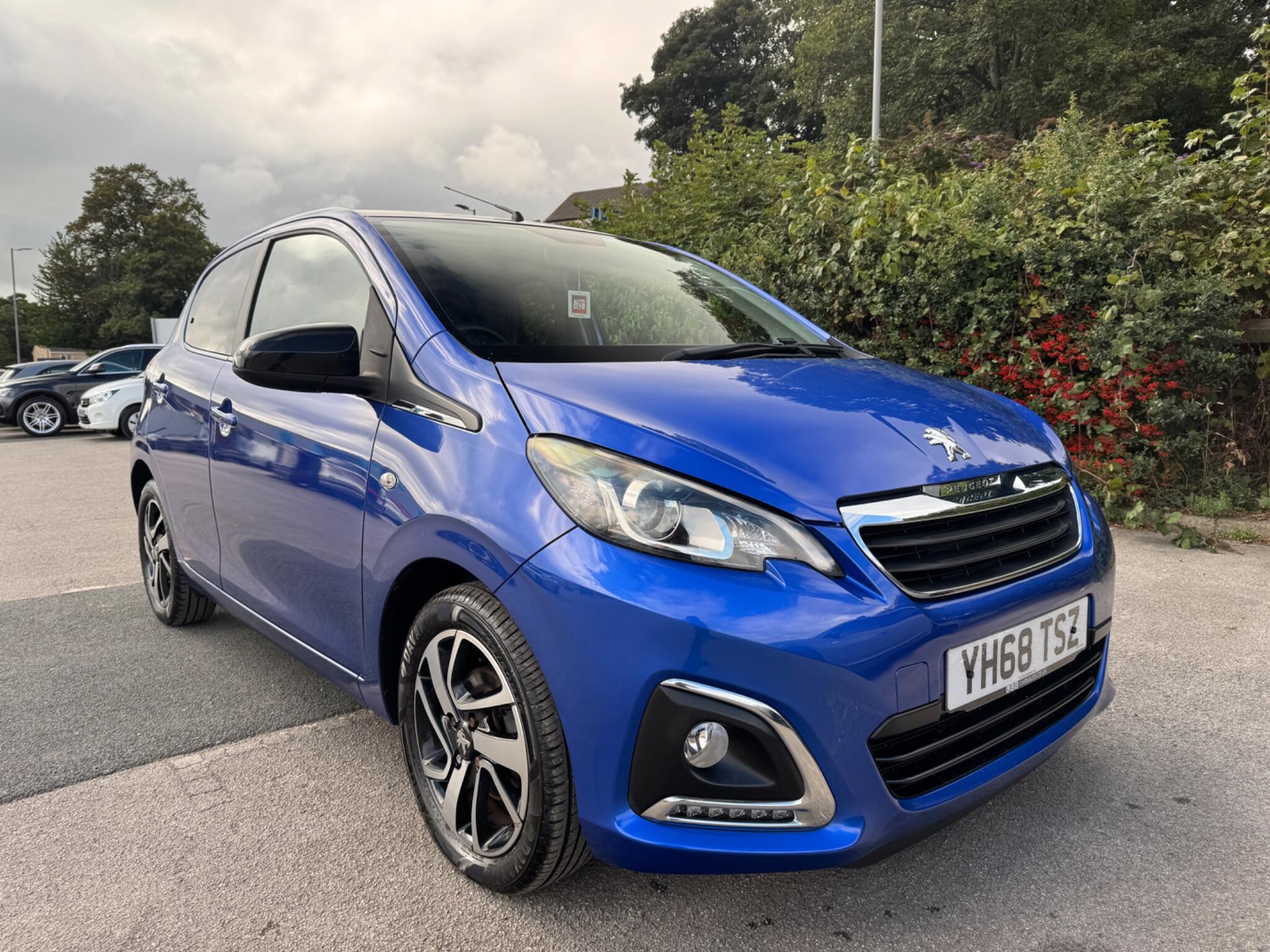 Peugeot 108 view 3