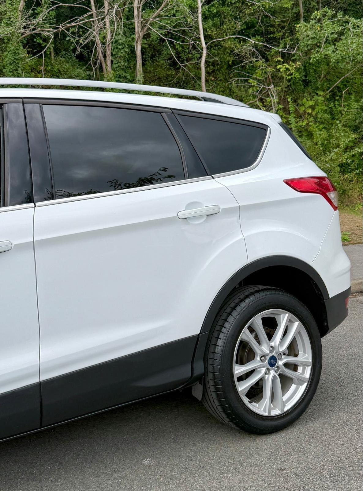 Ford Kuga view 70
