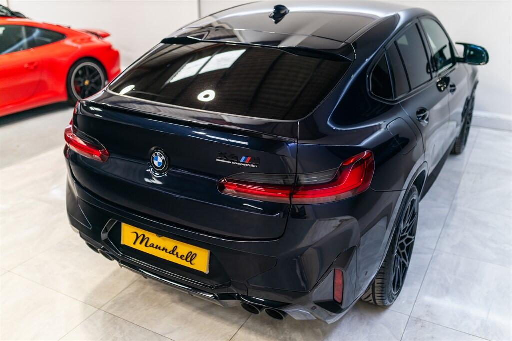 BMW X4 M view 21