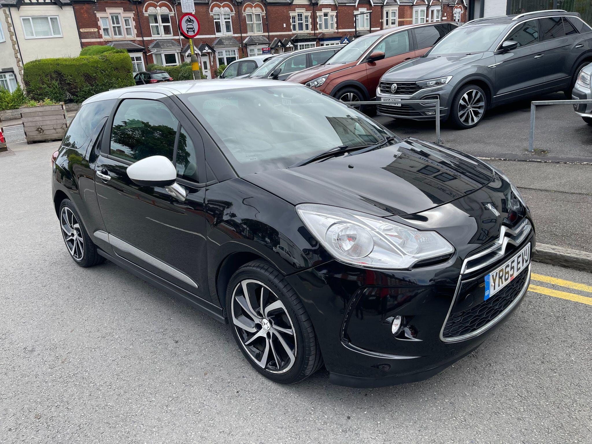 DS Automobiles DS 3 view 2