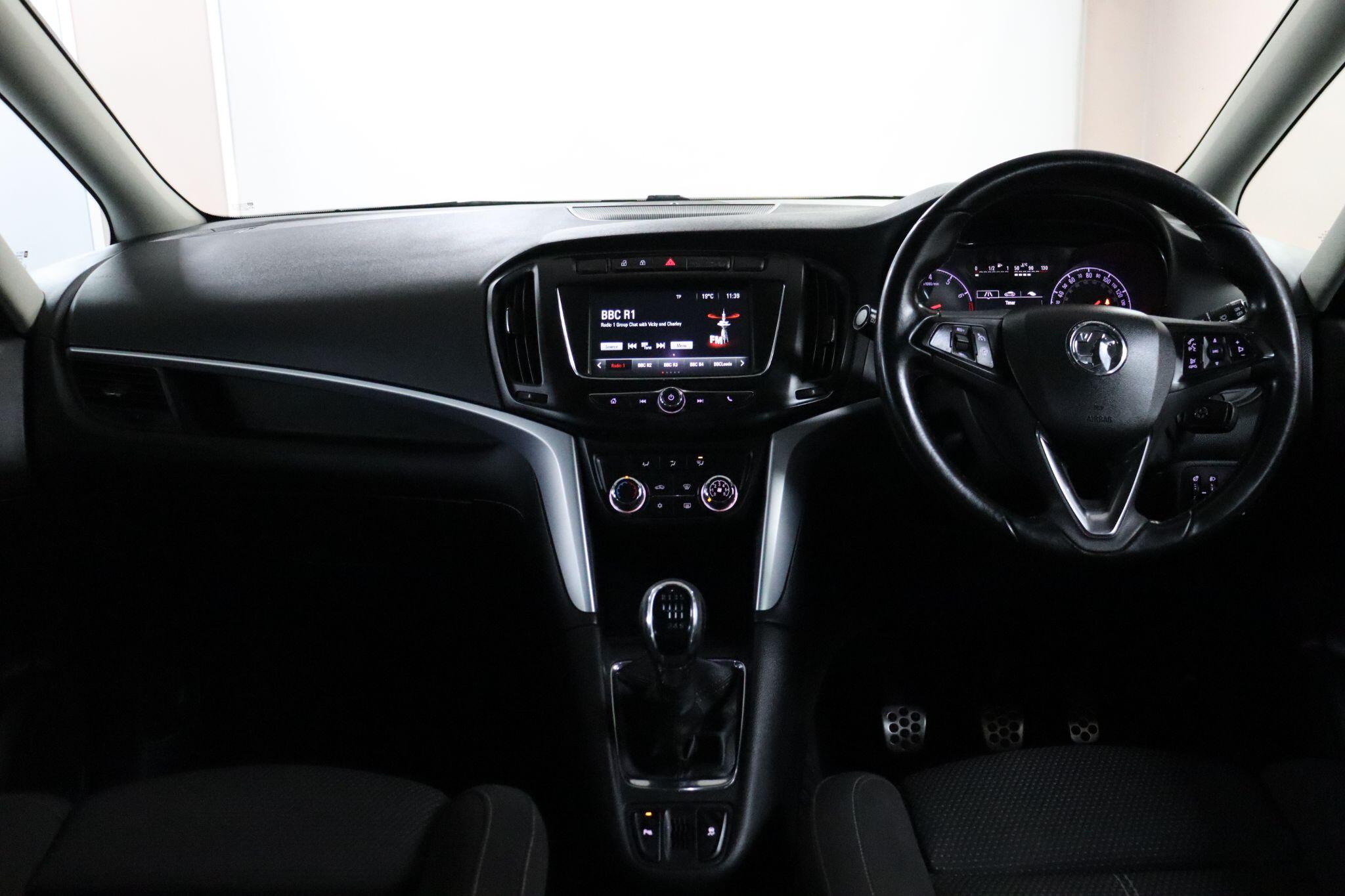 Vauxhall Zafira Tourer view 38