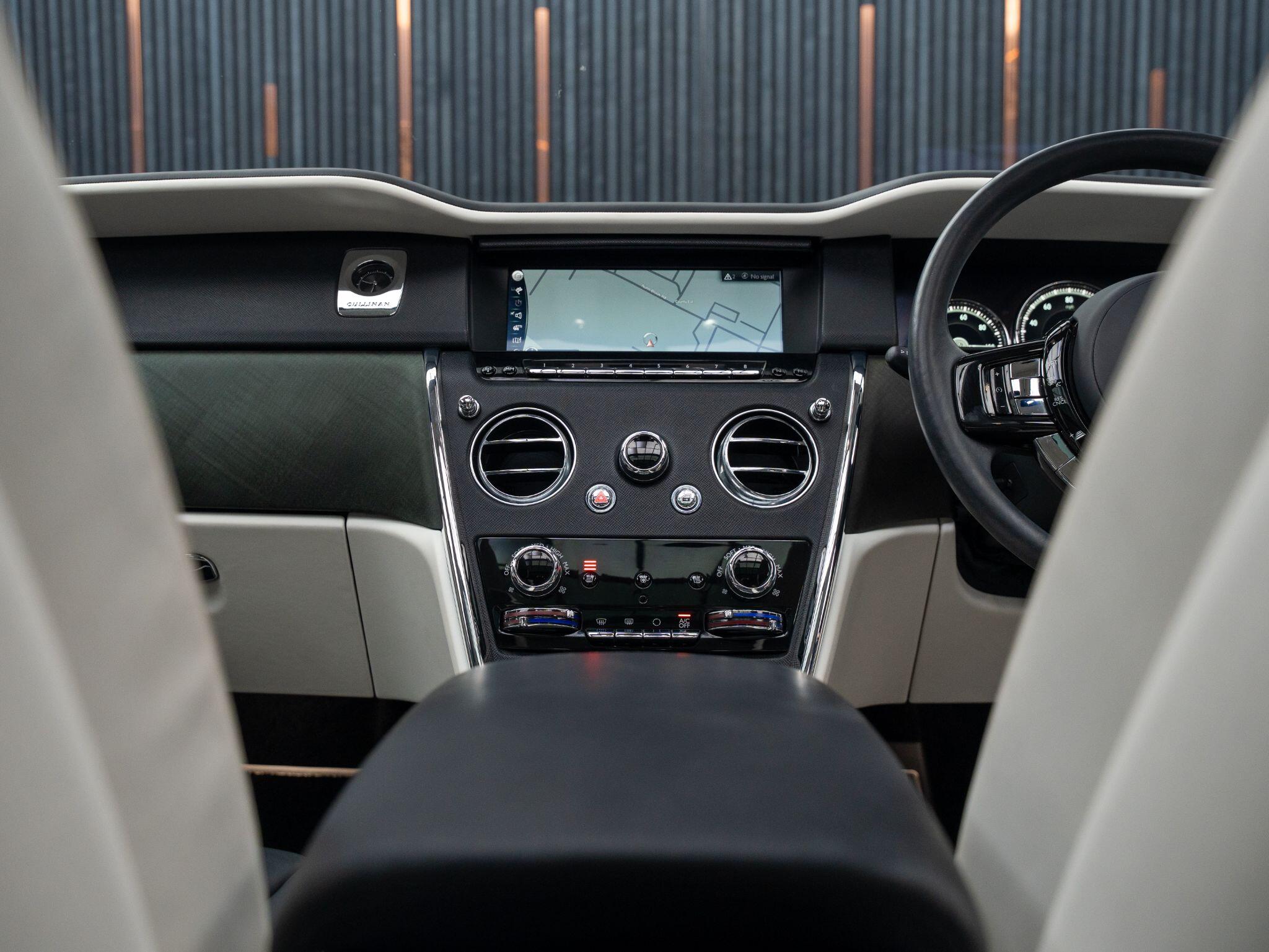 Rolls-Royce Cullinan view 41
