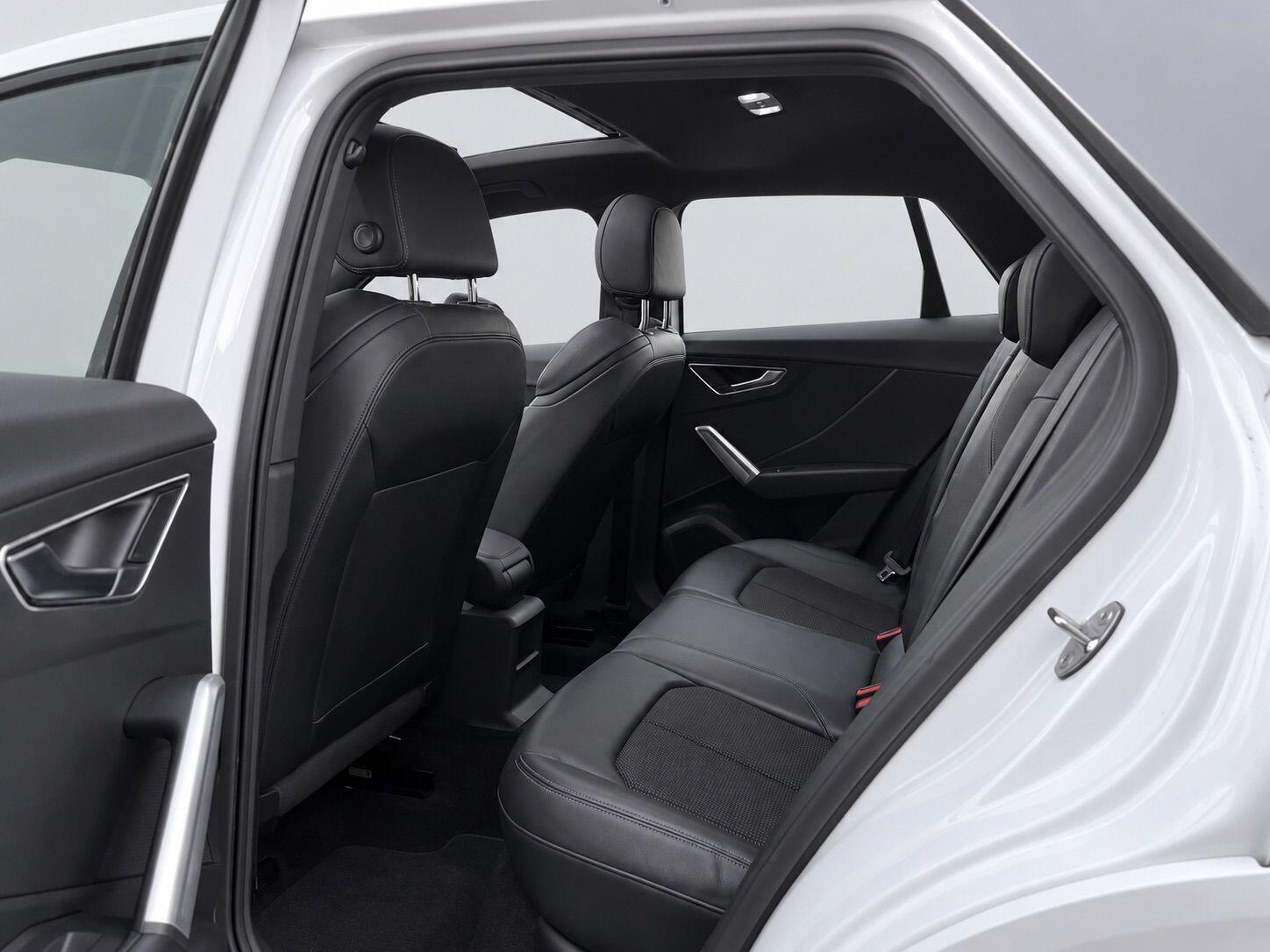 Audi Q2 view 34