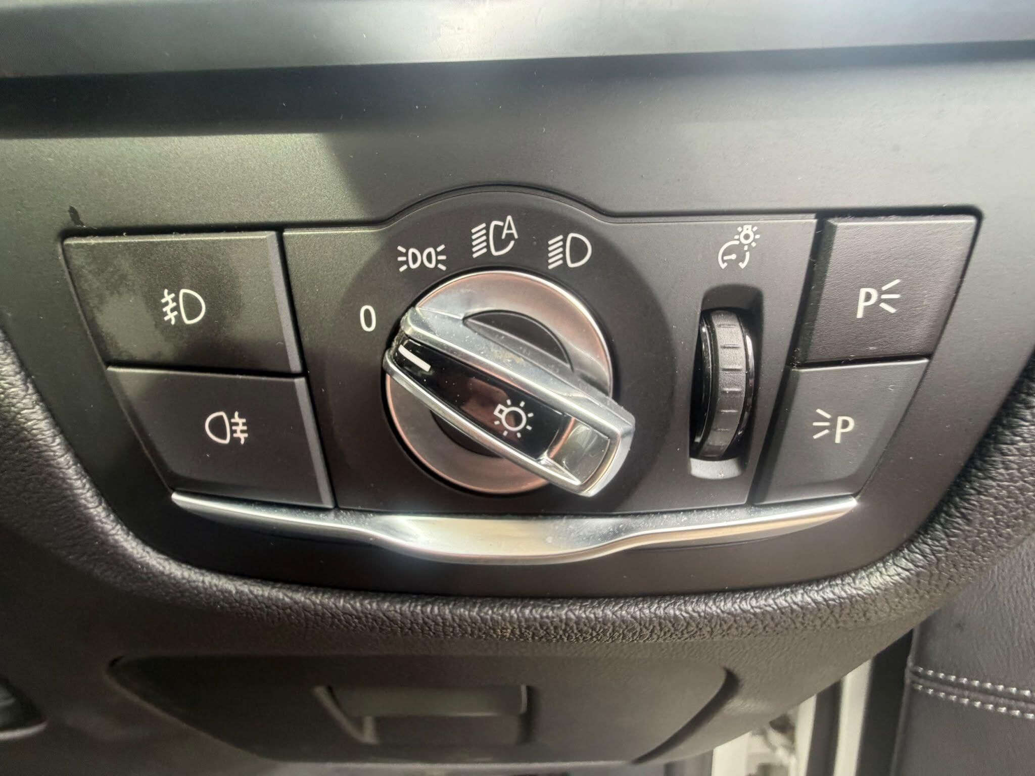 BMW X3 view 24