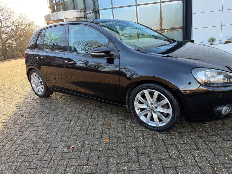 2009 Volkswagen Golf image 16
