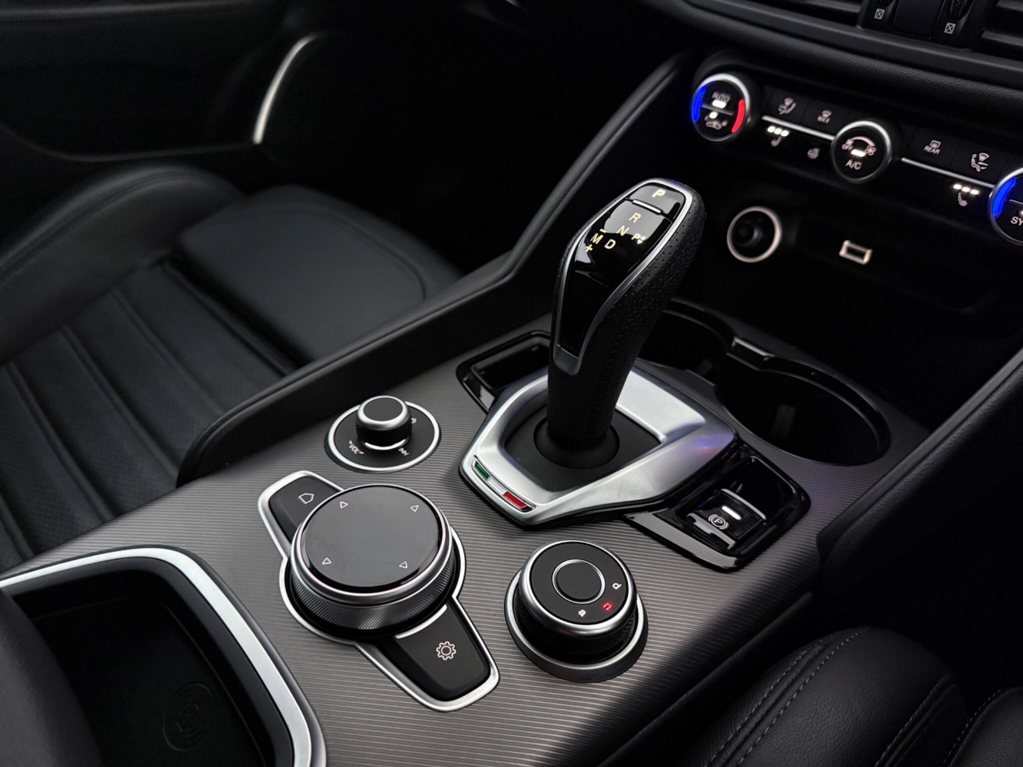 Alfa Romeo Giulia view 22