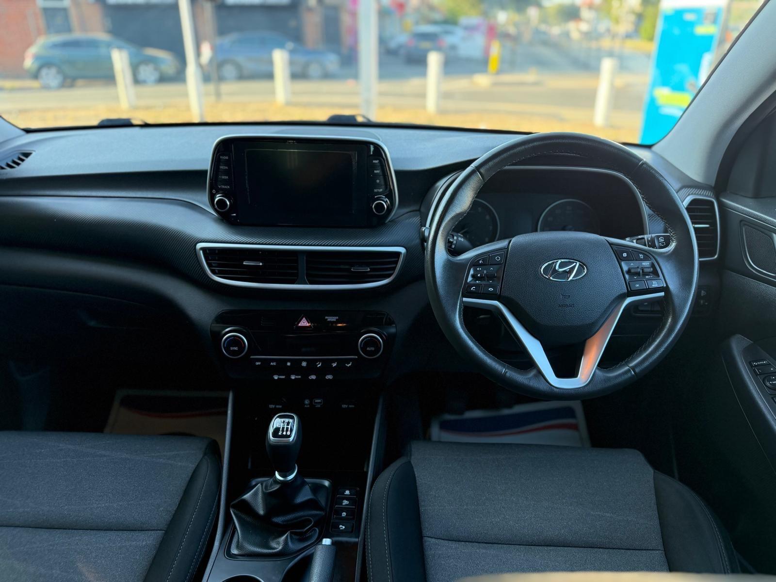 Hyundai Tucson view 2