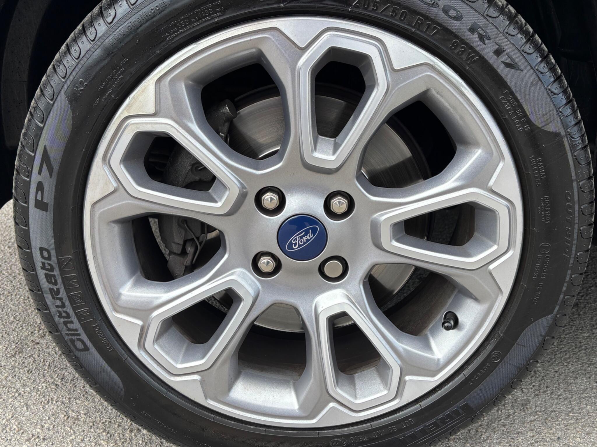 Ford Ecosport view 22